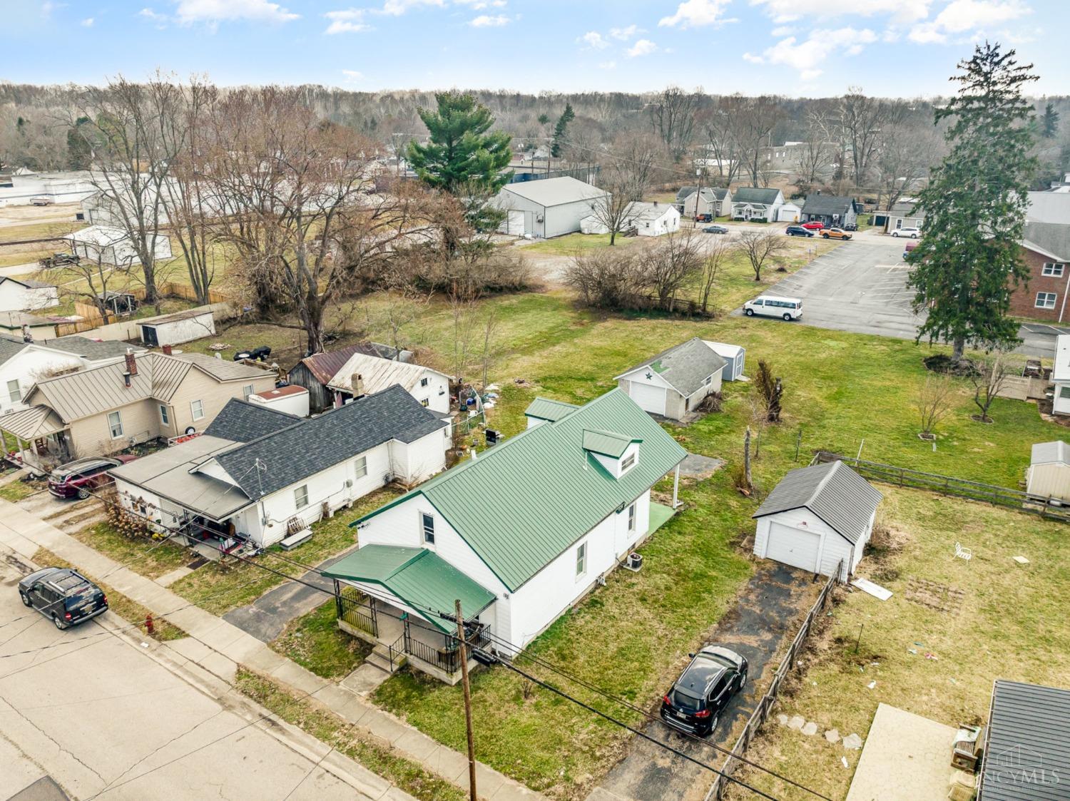 220 N Fourth Street, Williamsburg, Ohio image 2