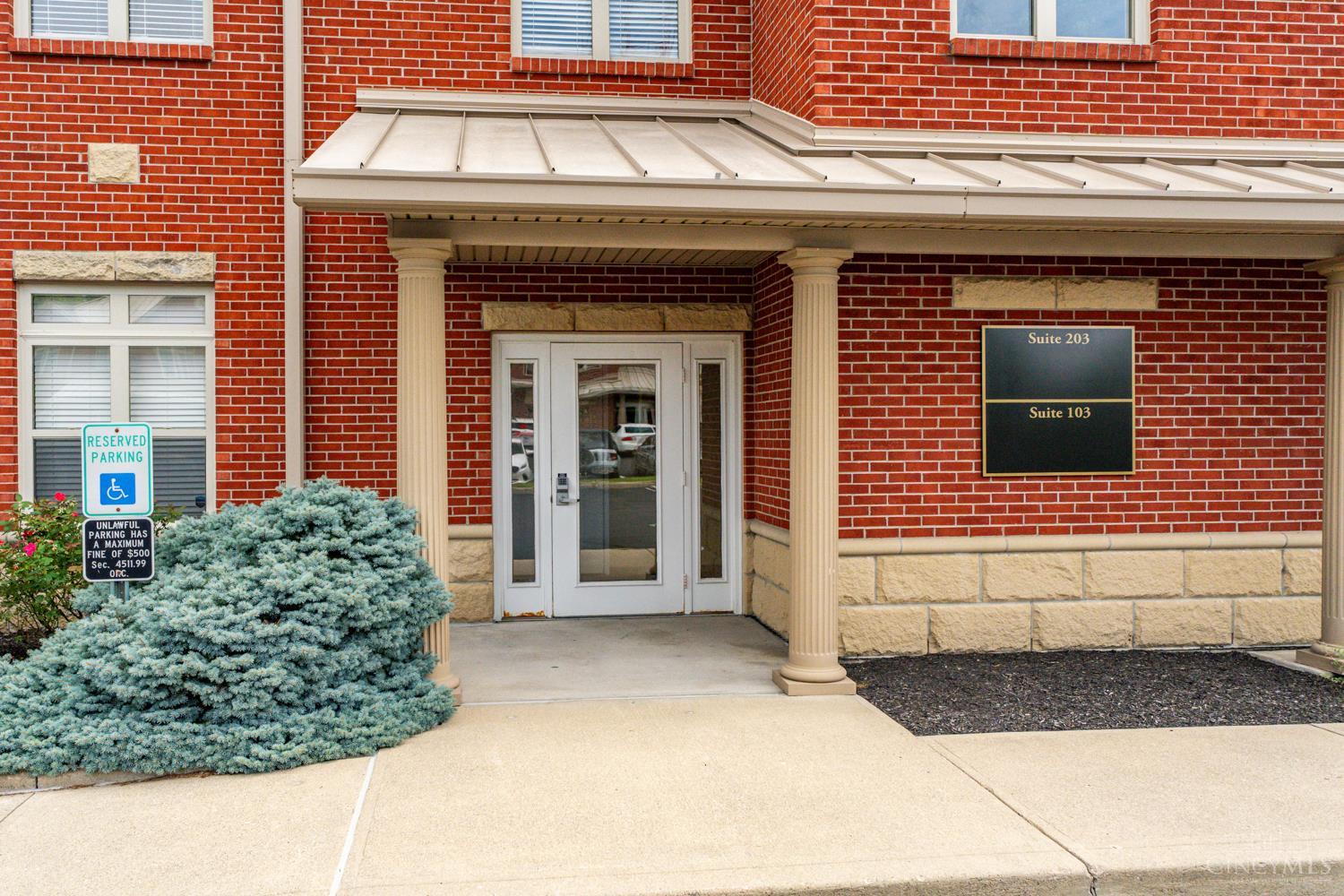 5720 Gateway Boulevard 102