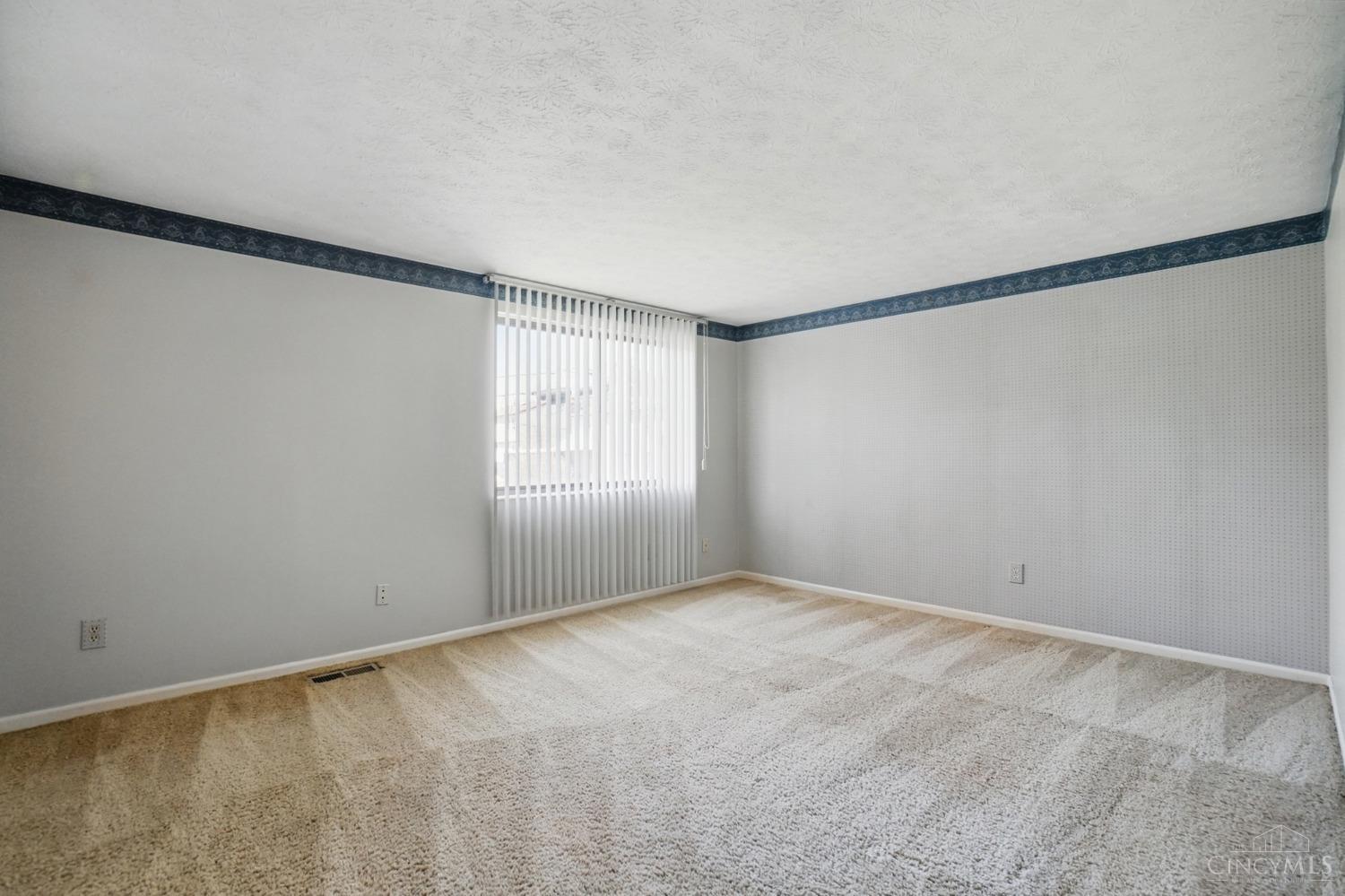 11651 Montvale Drive, Colerain Twp, Ohio image 37