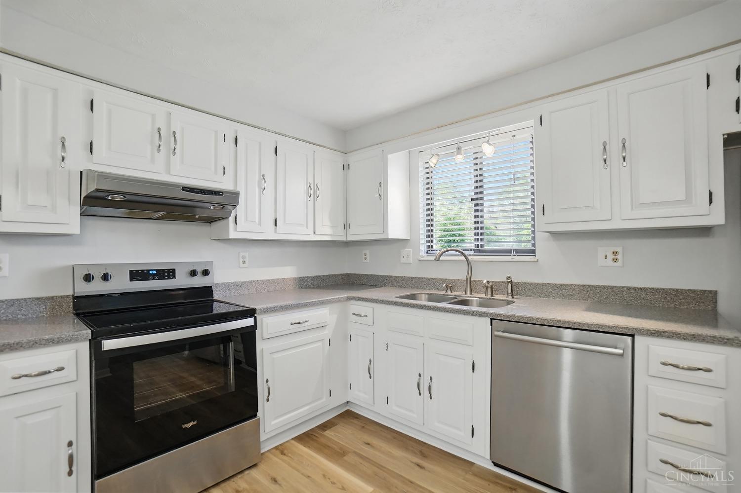 11651 Montvale Drive, Colerain Twp, Ohio image 15