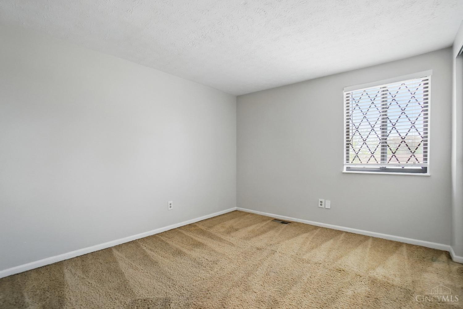 11651 Montvale Drive, Colerain Twp, Ohio image 31