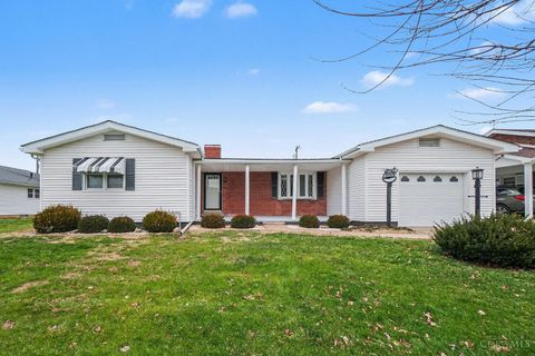 Photo of 1776 Christopher Road, Aberdeen, OH 45101 (MLS # 1864257)