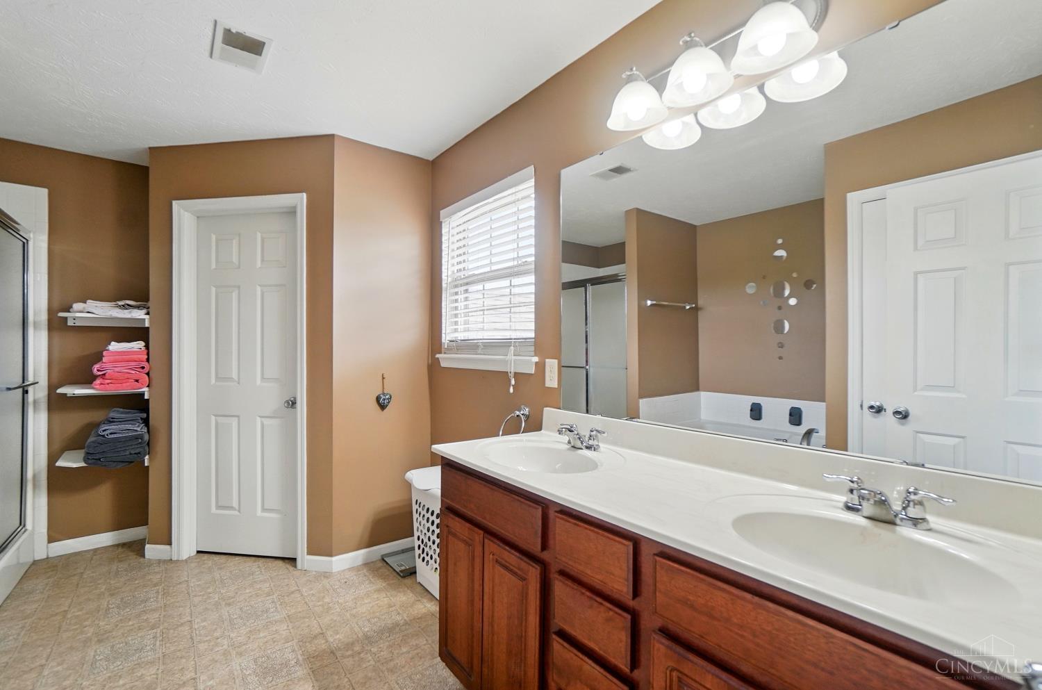 75 Bayberry Lane, Monroe, Ohio image 31