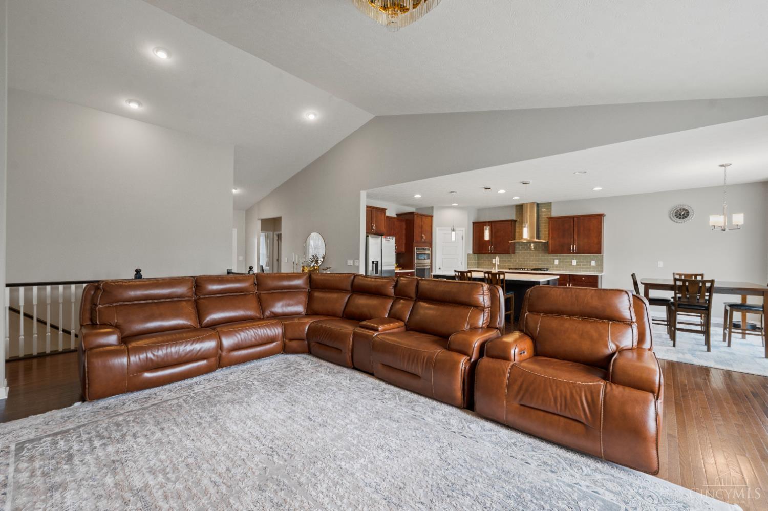 9252 W Meadow Drive, West Chester, Ohio image 10