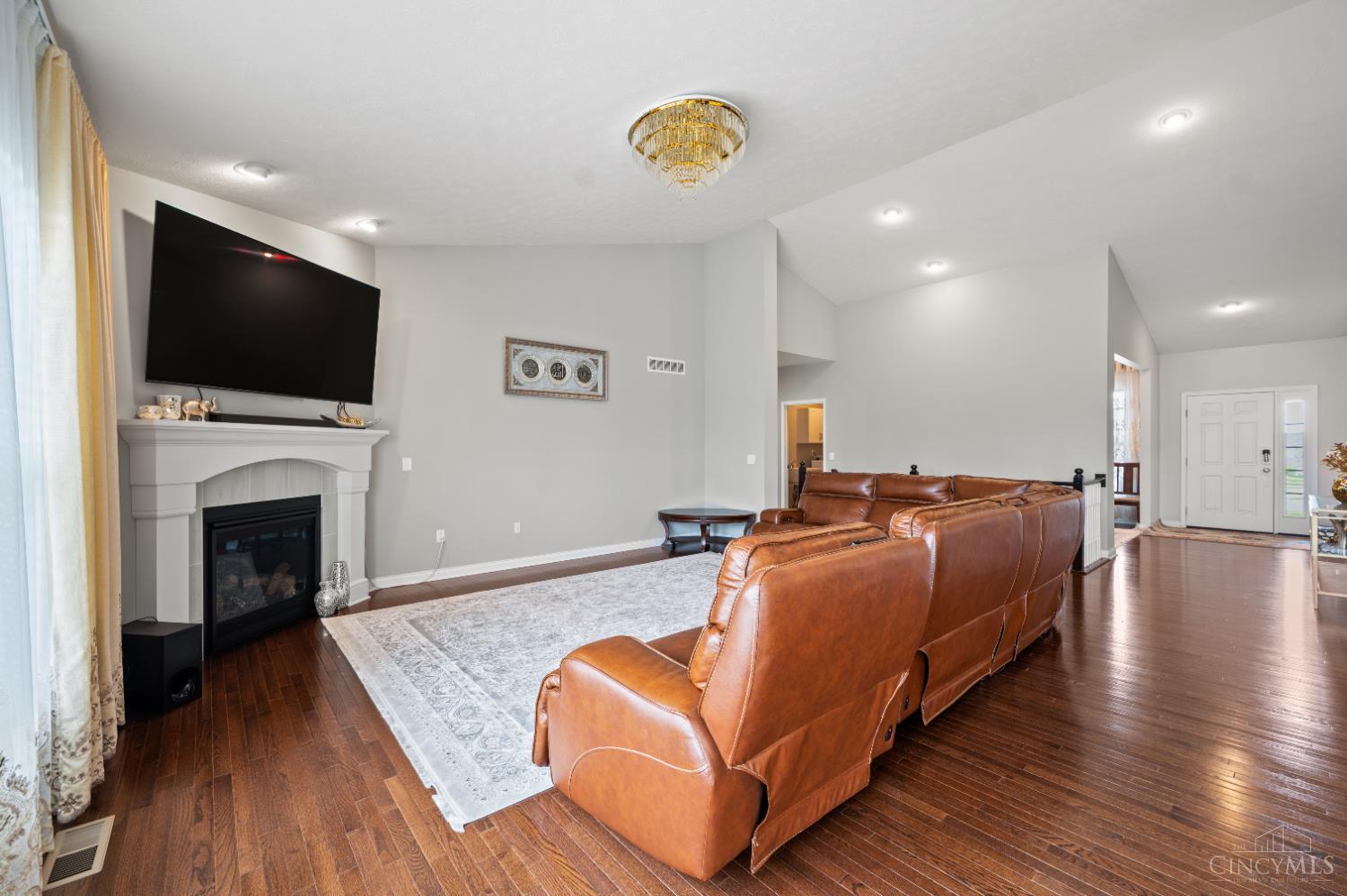 9252 W Meadow Drive, West Chester, Ohio image 9