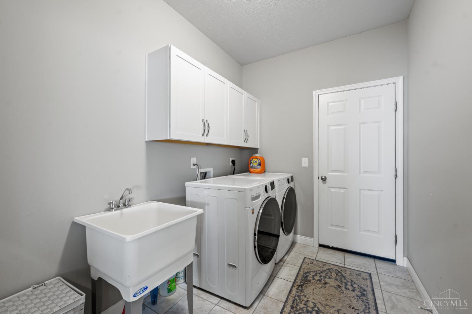 9252 W Meadow Drive, West Chester, Ohio image 33