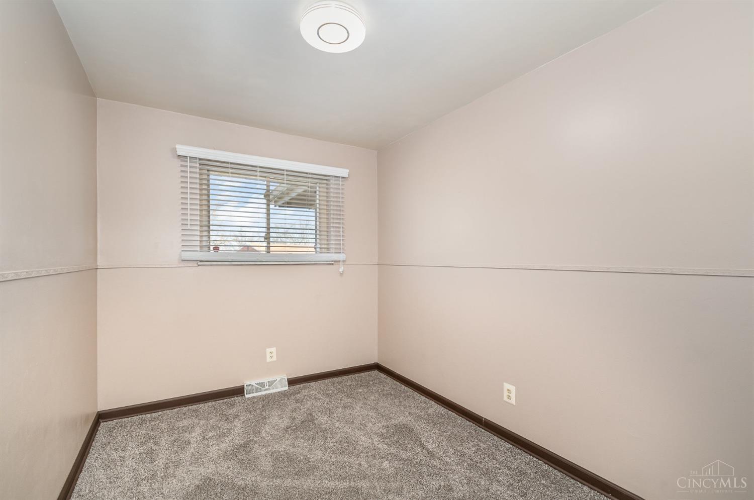 3263 Rockacres Court, Colerain Twp, Ohio image 14