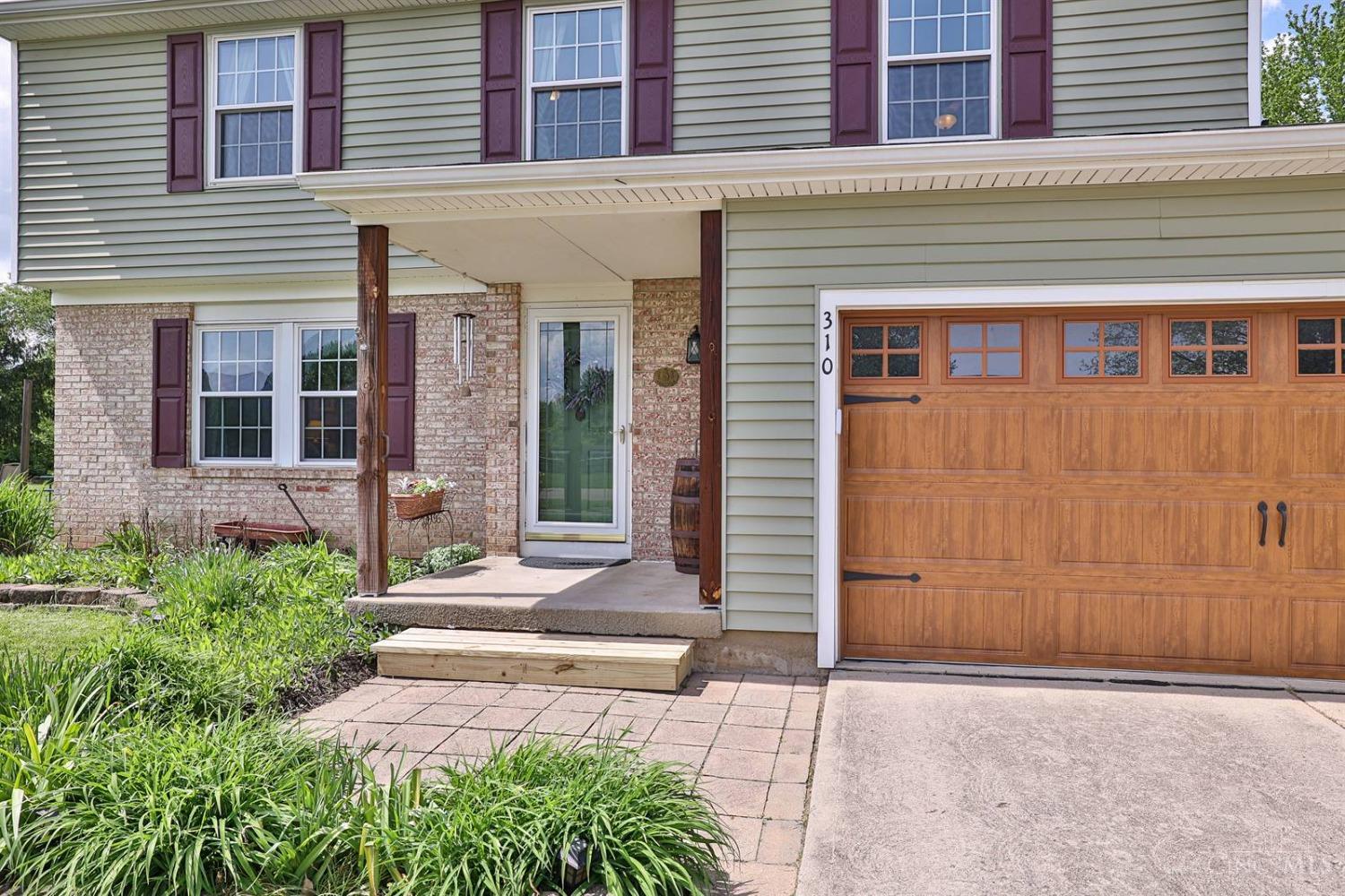 310 Country Trace Drive, Harrison, Ohio image 2