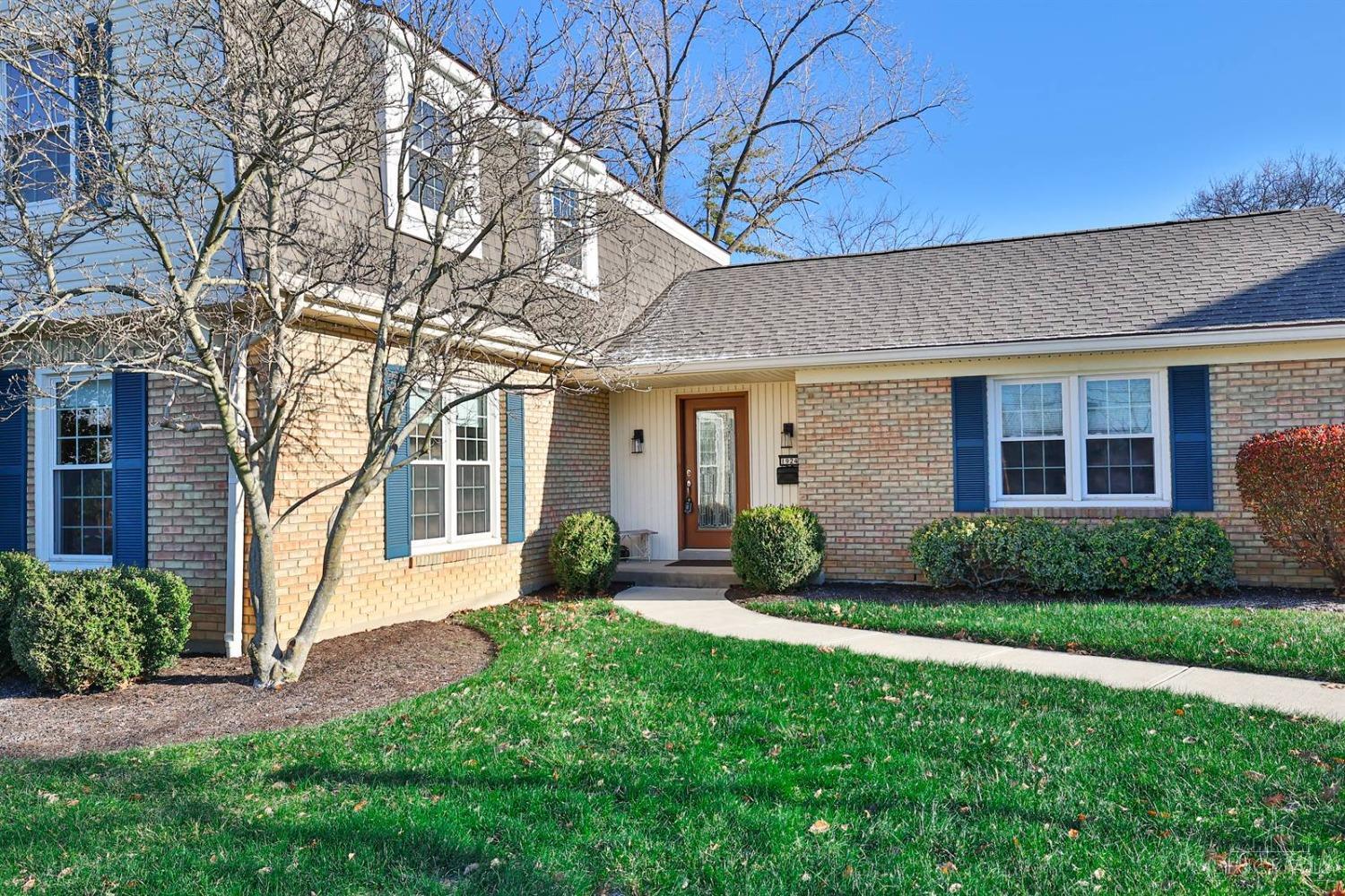 1924 Centerbrook Court, Springfield Twp., Ohio image 3