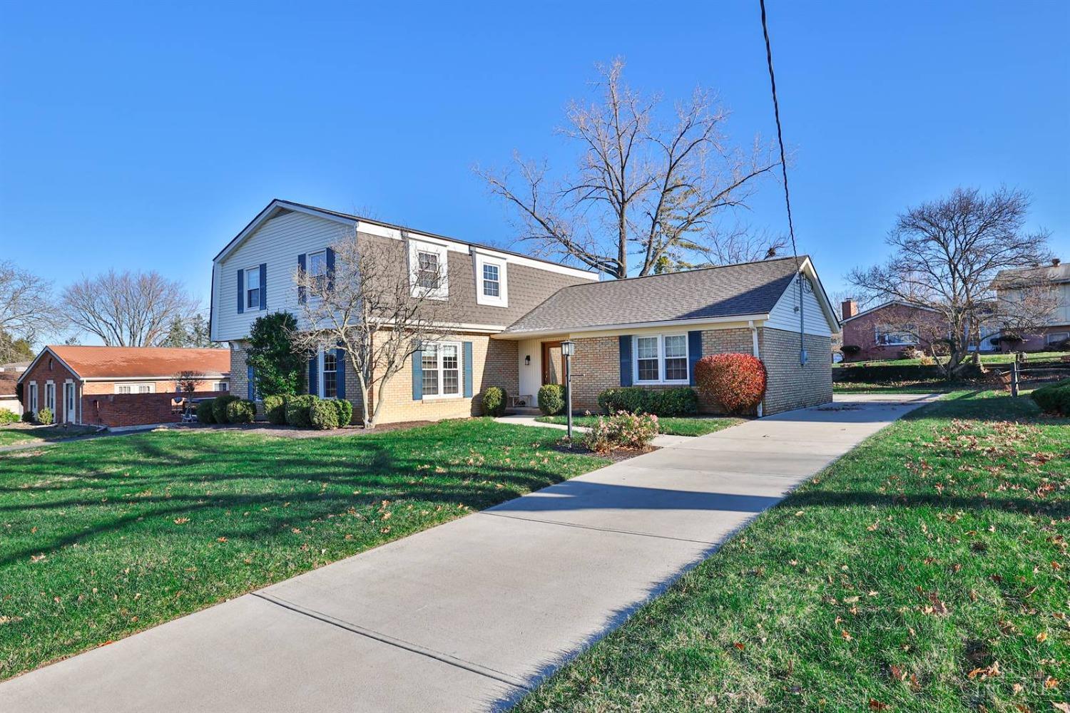 1924 Centerbrook Court, Springfield Twp., Ohio image 1