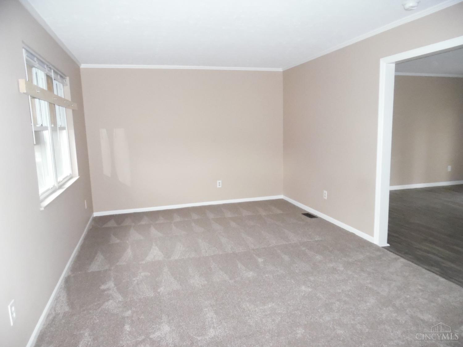 1814 Waynebrook Drive, Middletown, Ohio image 3
