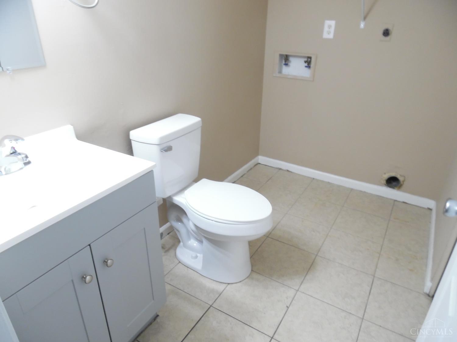 1814 Waynebrook Drive, Middletown, Ohio image 12