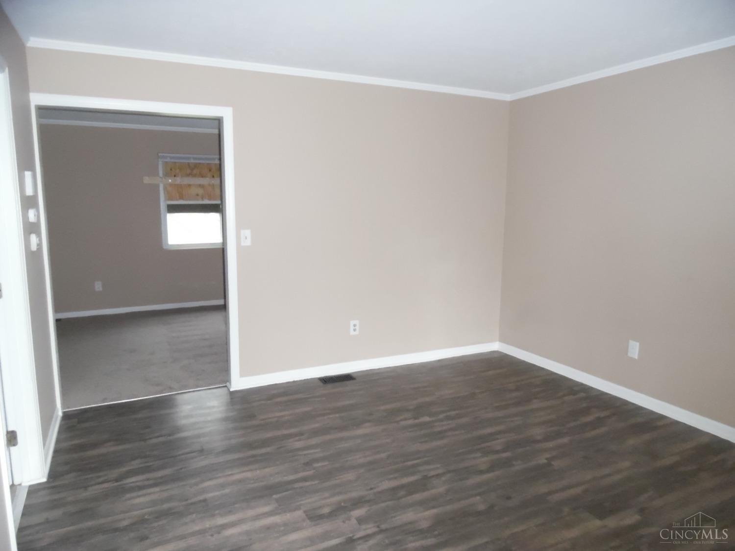1814 Waynebrook Drive, Middletown, Ohio image 6