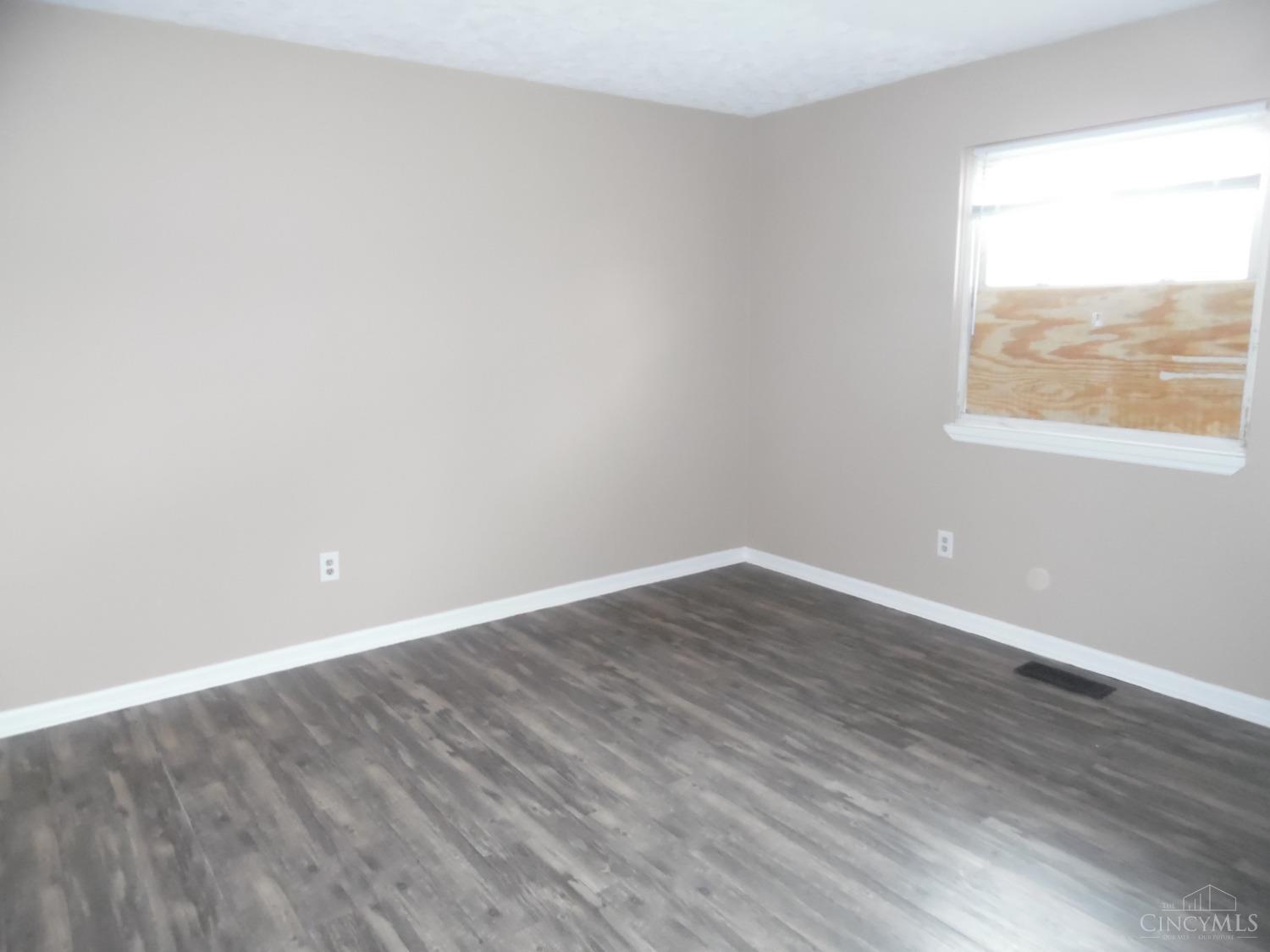 1814 Waynebrook Drive, Middletown, Ohio image 20