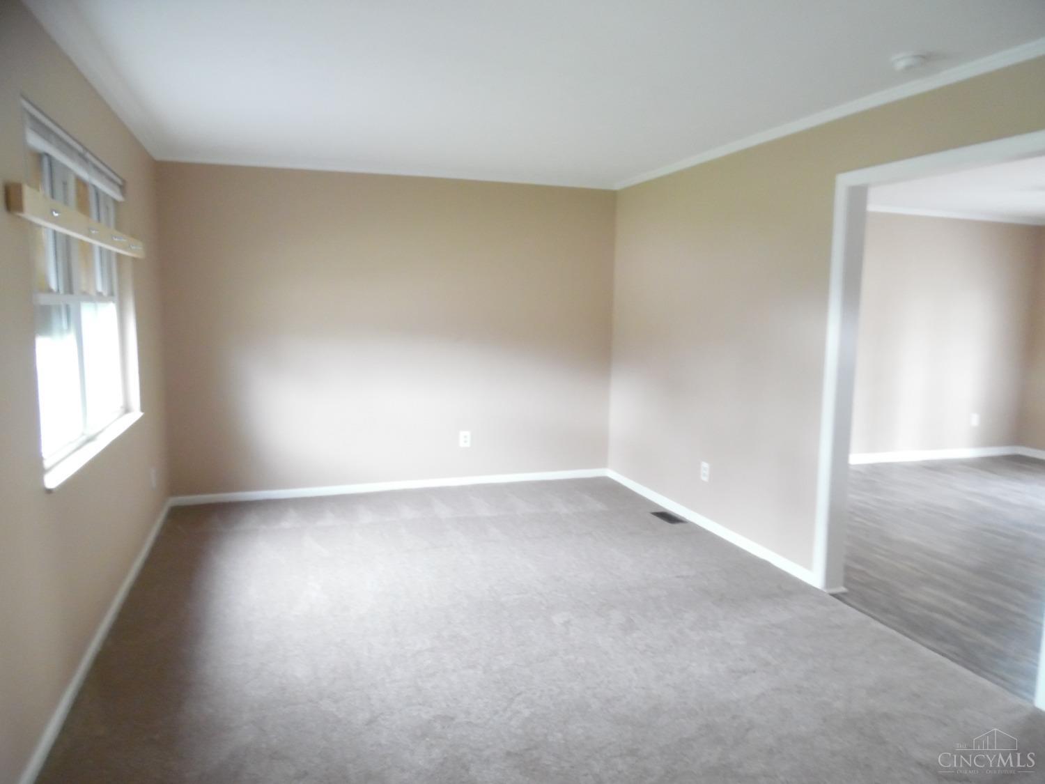 1814 Waynebrook Drive, Middletown, Ohio image 2