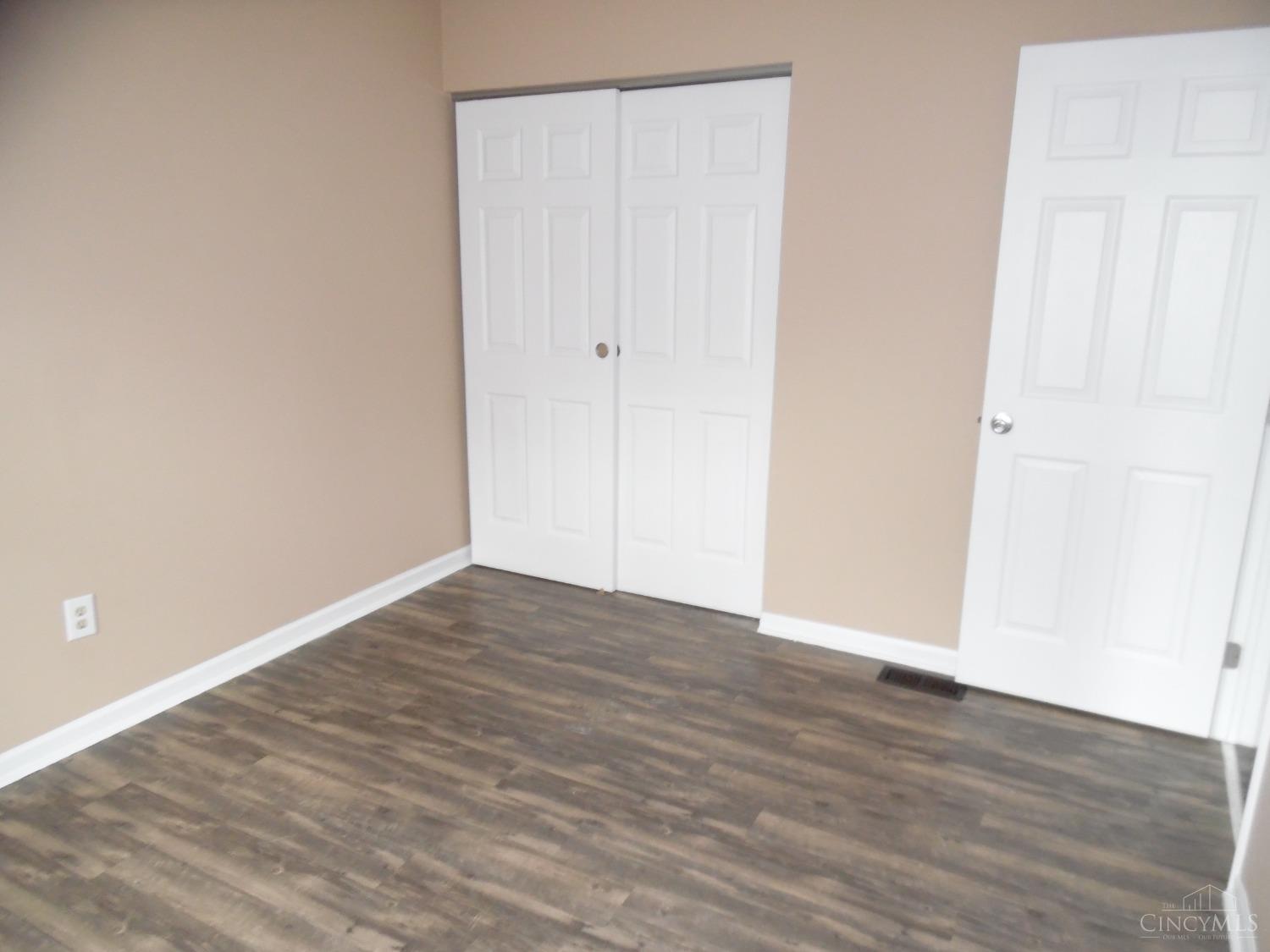 1814 Waynebrook Drive, Middletown, Ohio image 23