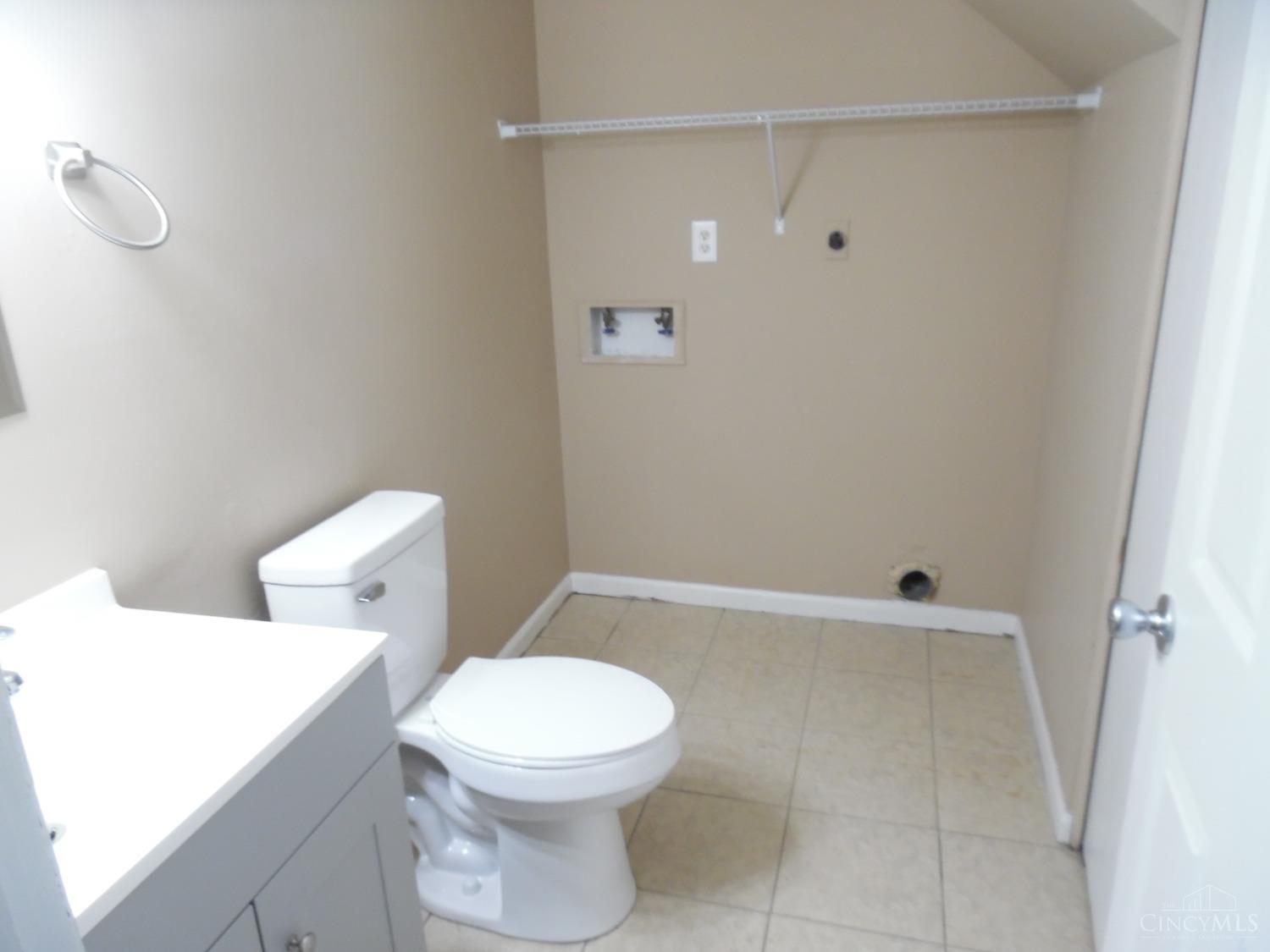 1814 Waynebrook Drive, Middletown, Ohio image 11