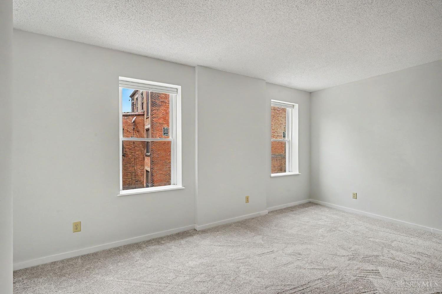 427 Hopkins Street 5