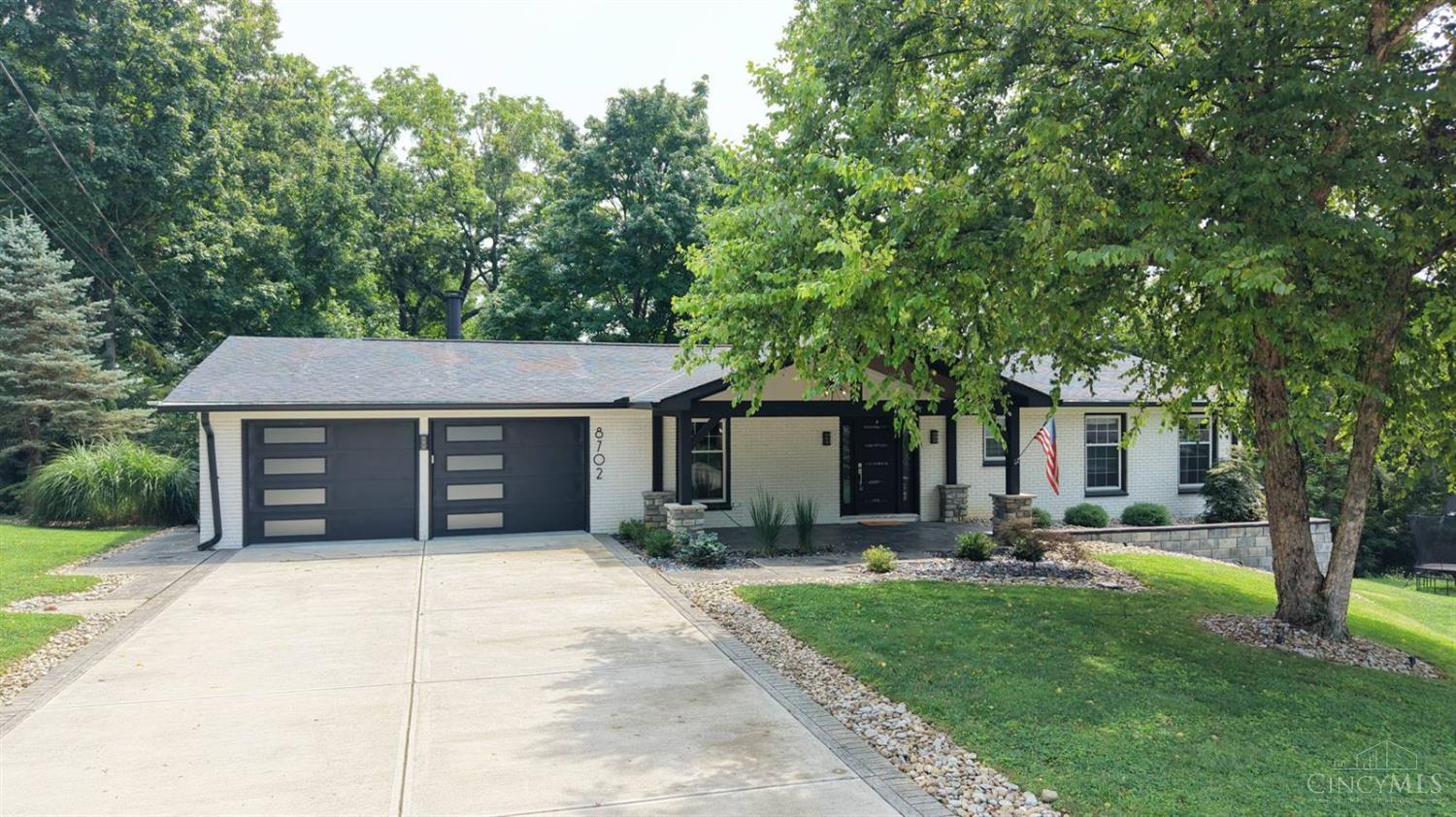 8702 Appleknoll Lane
