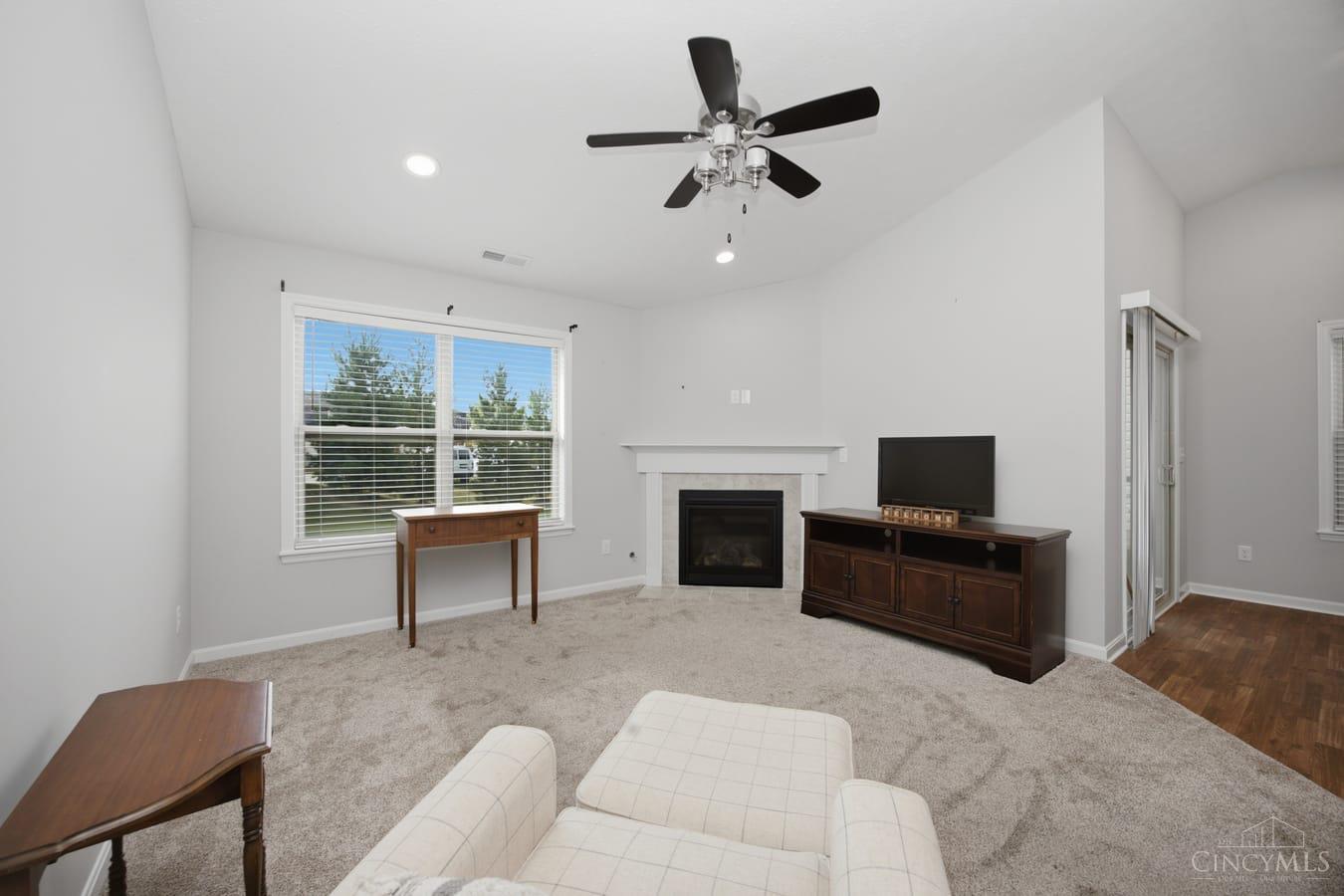724 Villa Court