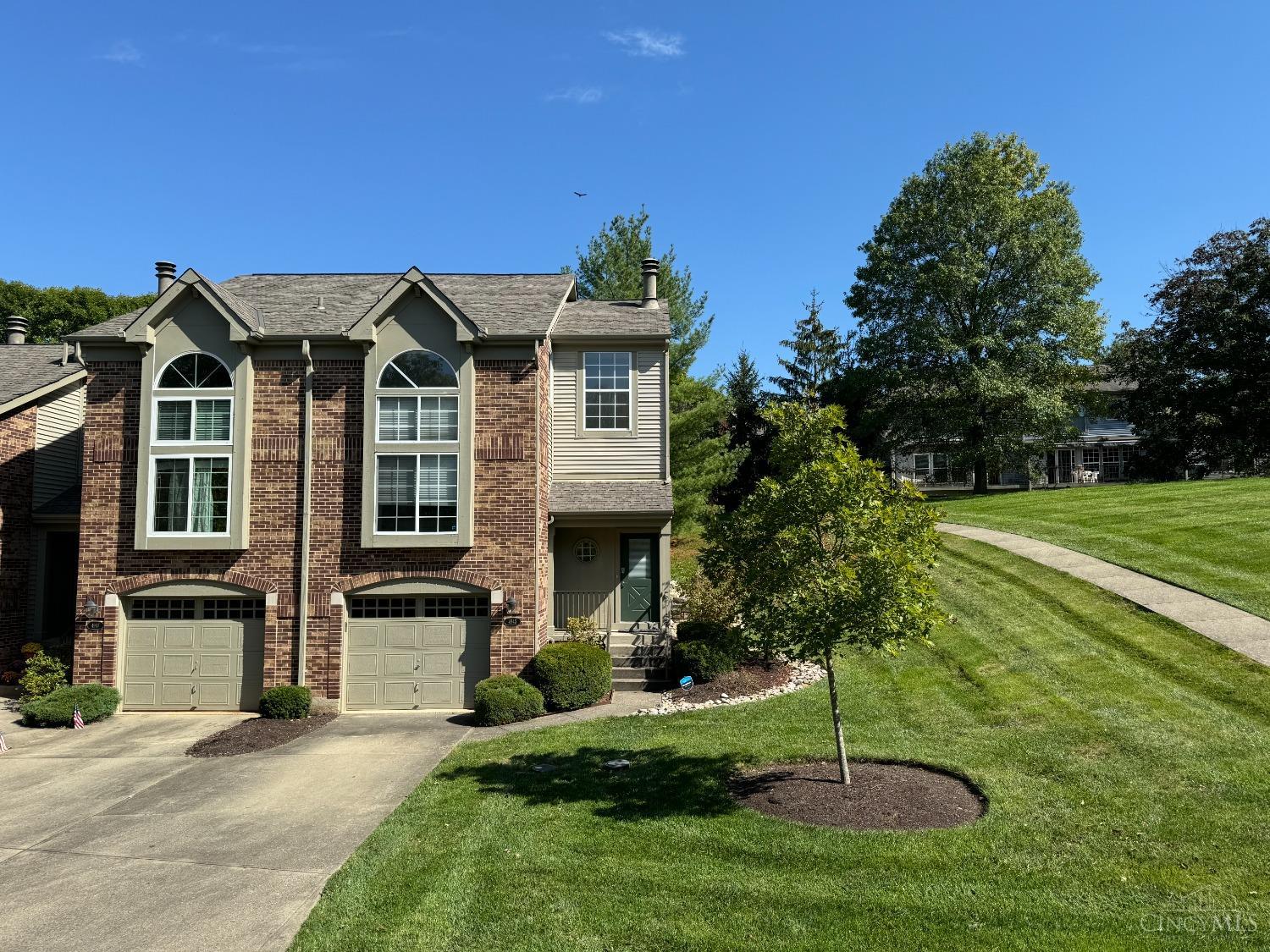 4945 Lord Alfred Court, Sharonville, Ohio image 28