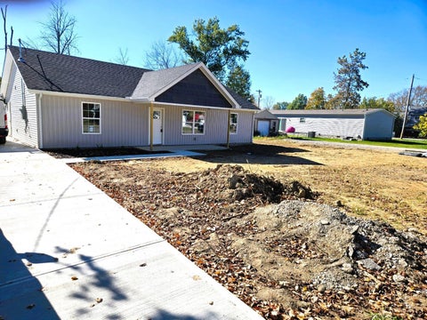 Photo of 2605 Bethel Maple Road, Bethel, OH 45106 (MLS # 1898176)