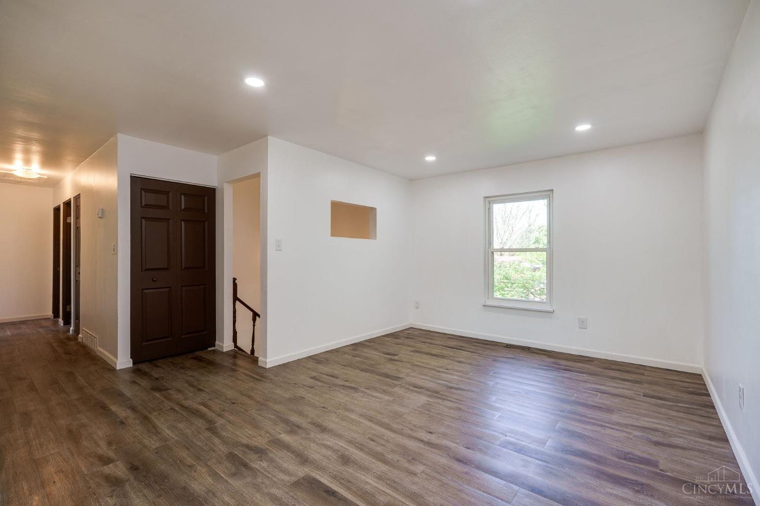 10098 Manistee Way, Colerain Twp, Ohio image 3