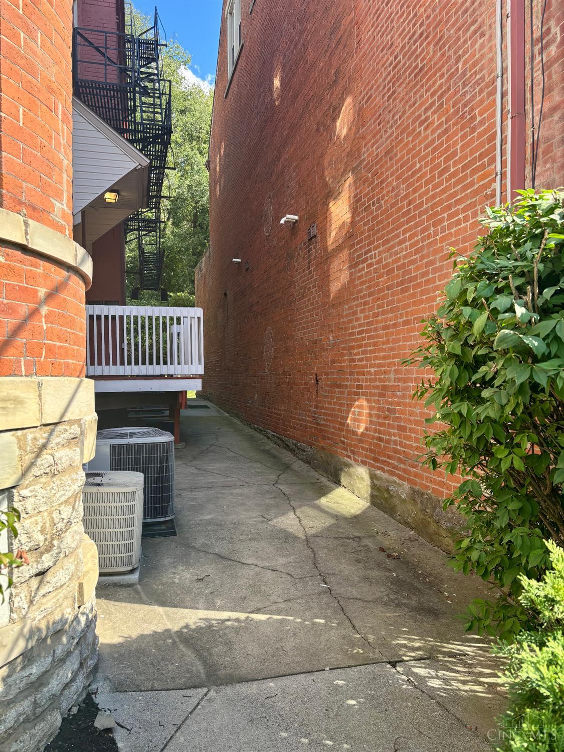 2114 Fulton Avenue 2