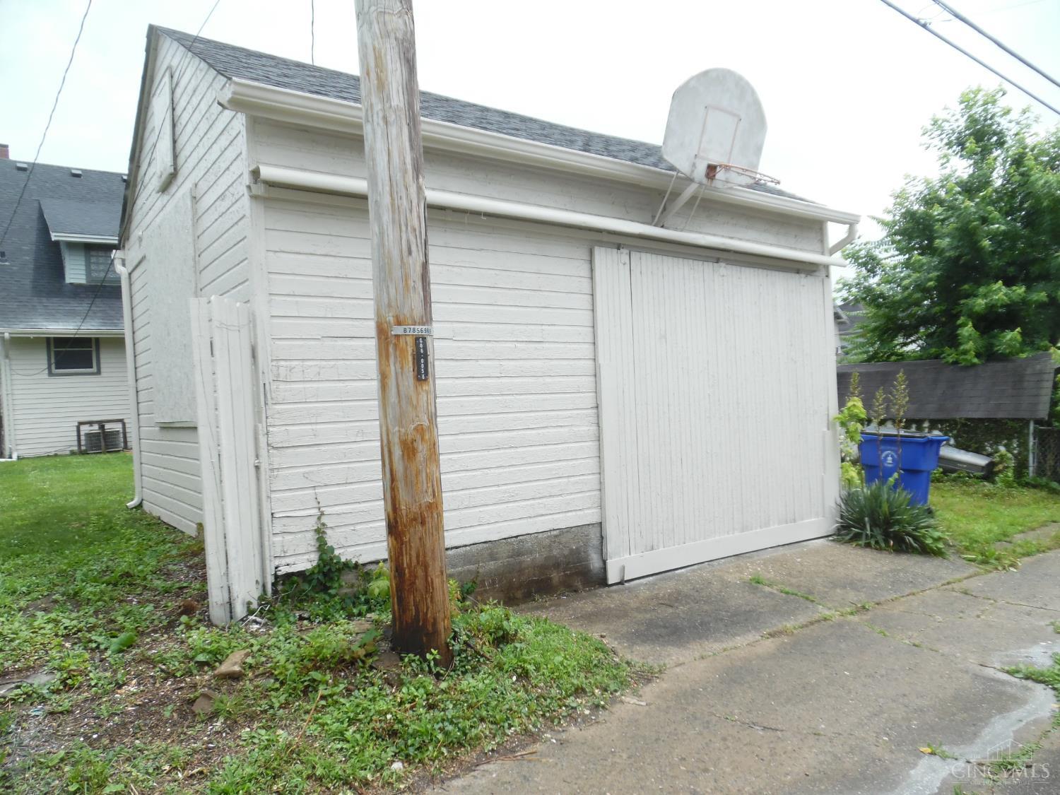 147 N F Street, Hamilton, Ohio image 29