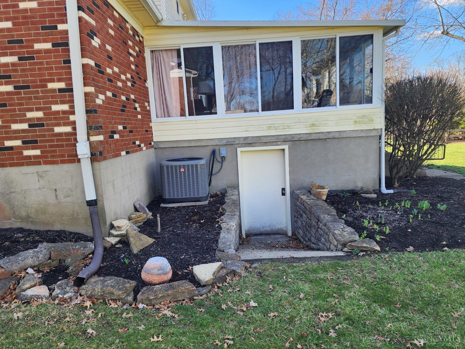 8355 Julie Marie Drive, West Chester, Ohio image 33