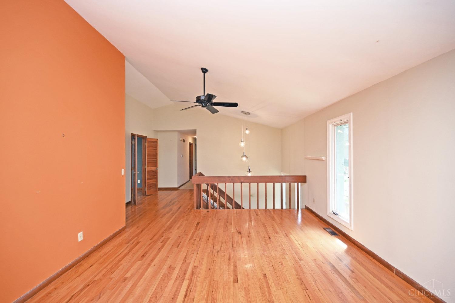 988 Woodcreek Drive, Miami Twp, Ohio image 14
