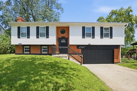 Homes For Sale - 713 Trafalgar Court<br/> Middletown, OH 45044