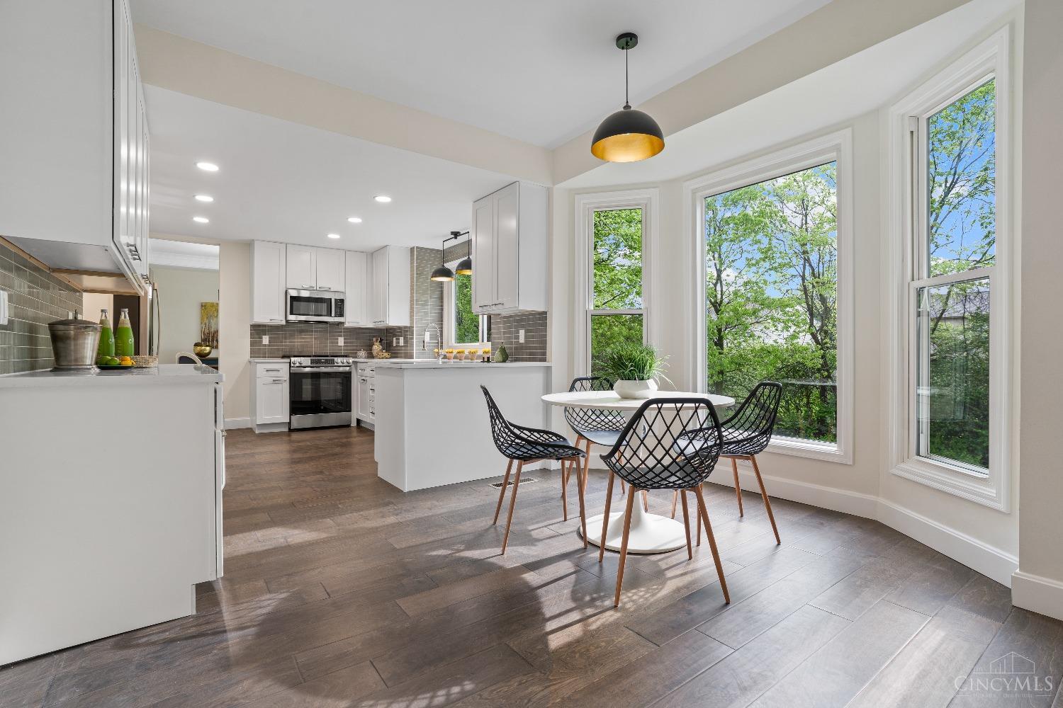 4658 Manorlake Drive, Mason, Ohio image 13