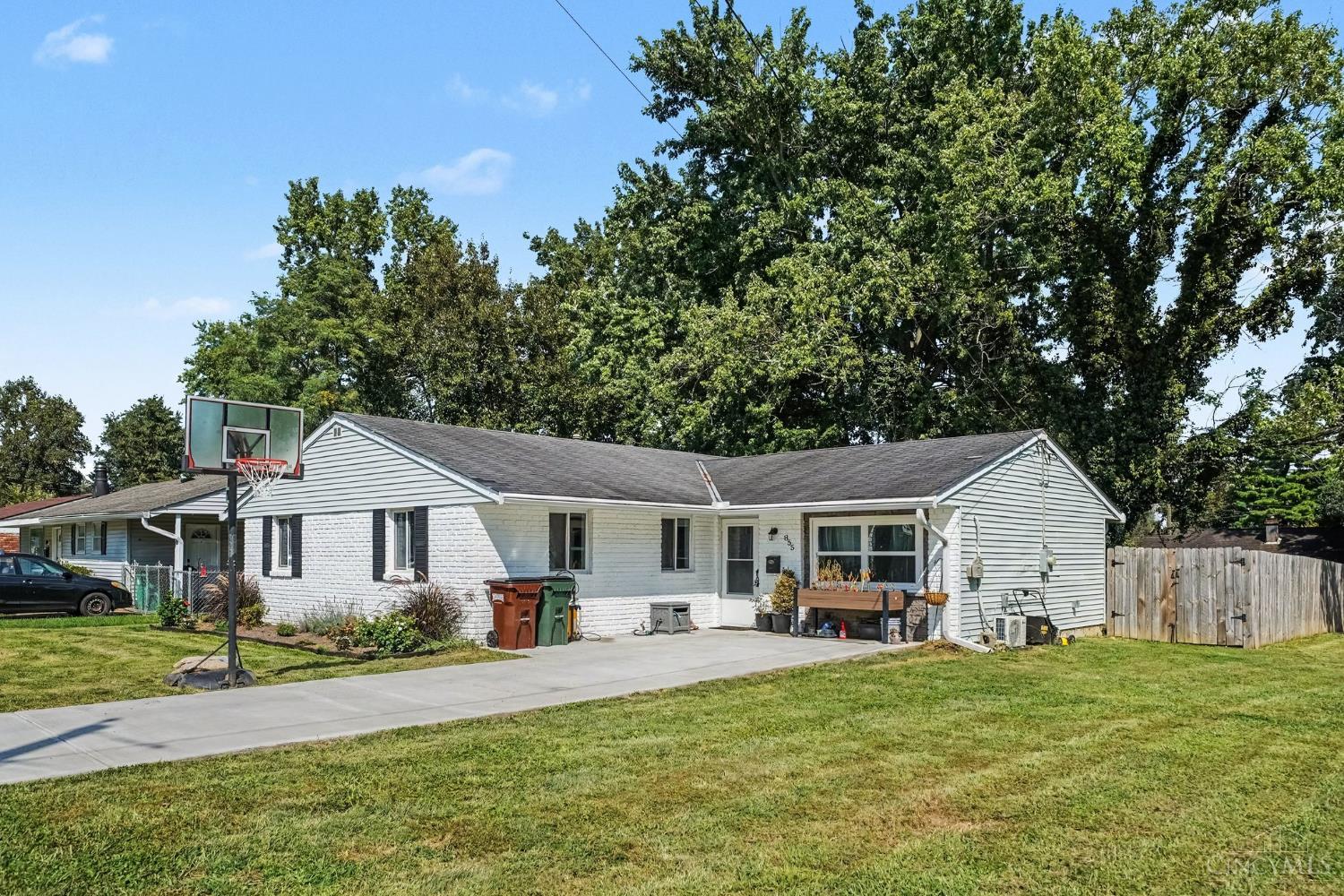 855 Mohican Drive
