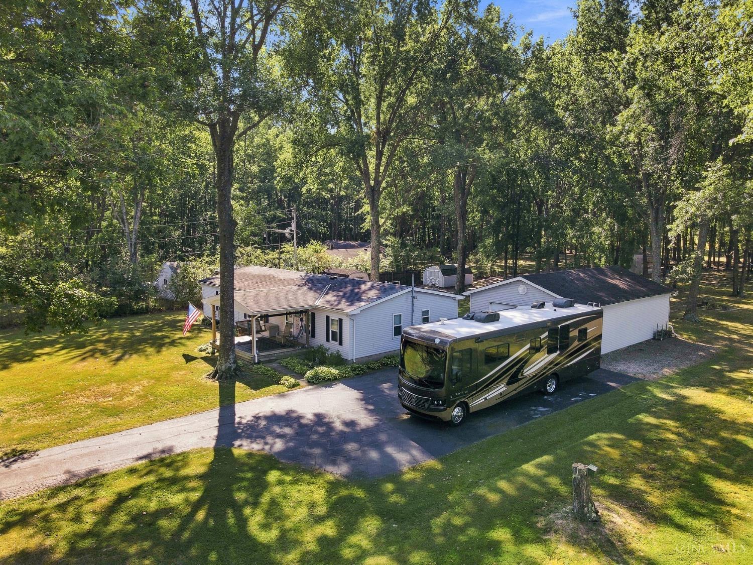 2116 Oakland Locust Ridge Road