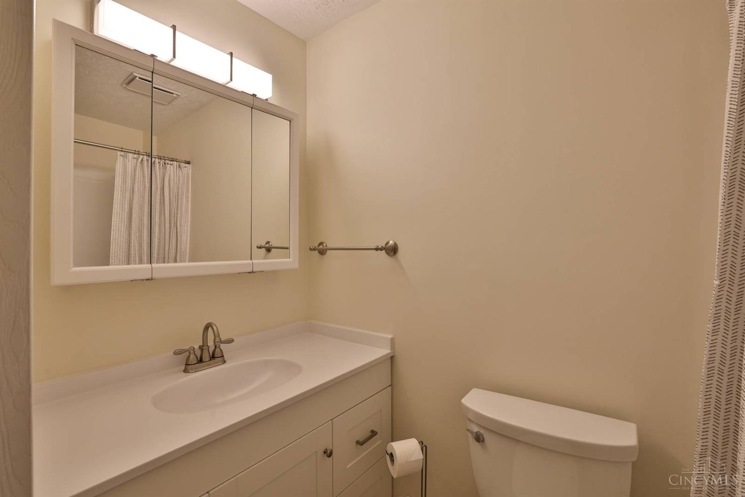 5250 Travelle Terrace, Fairfield, Ohio image 23