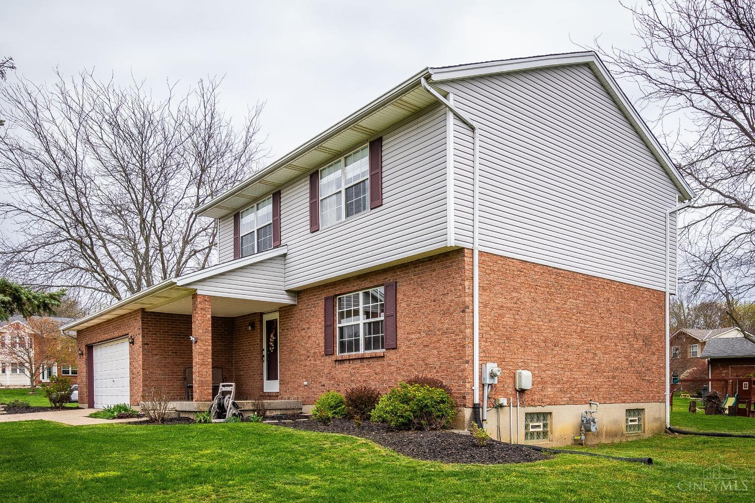 6130 Lindsey Court, Middletown, Ohio image 2