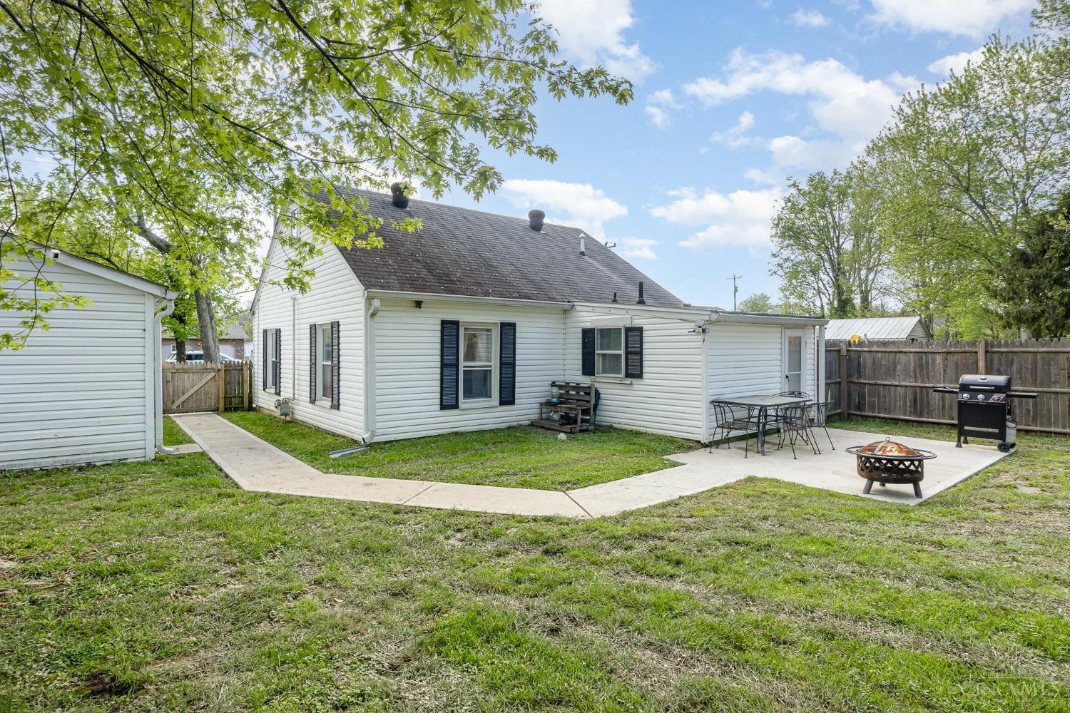 322 Willow Street, Williamsburg, Ohio image 17
