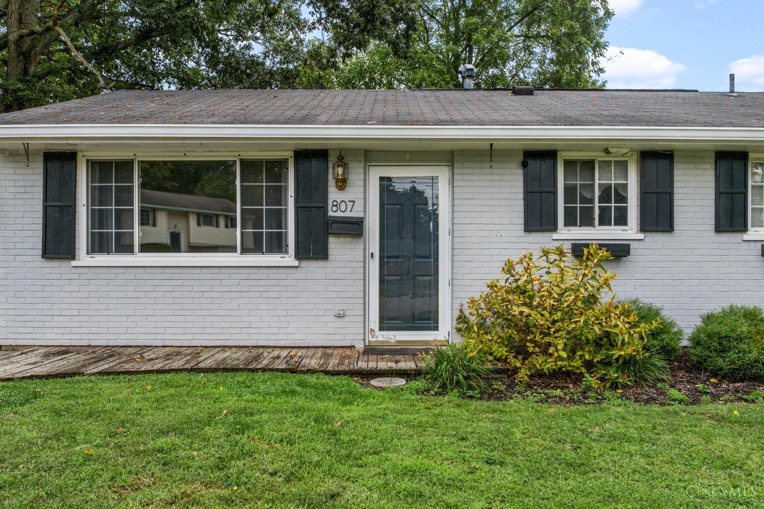 807 Kenmar Drive