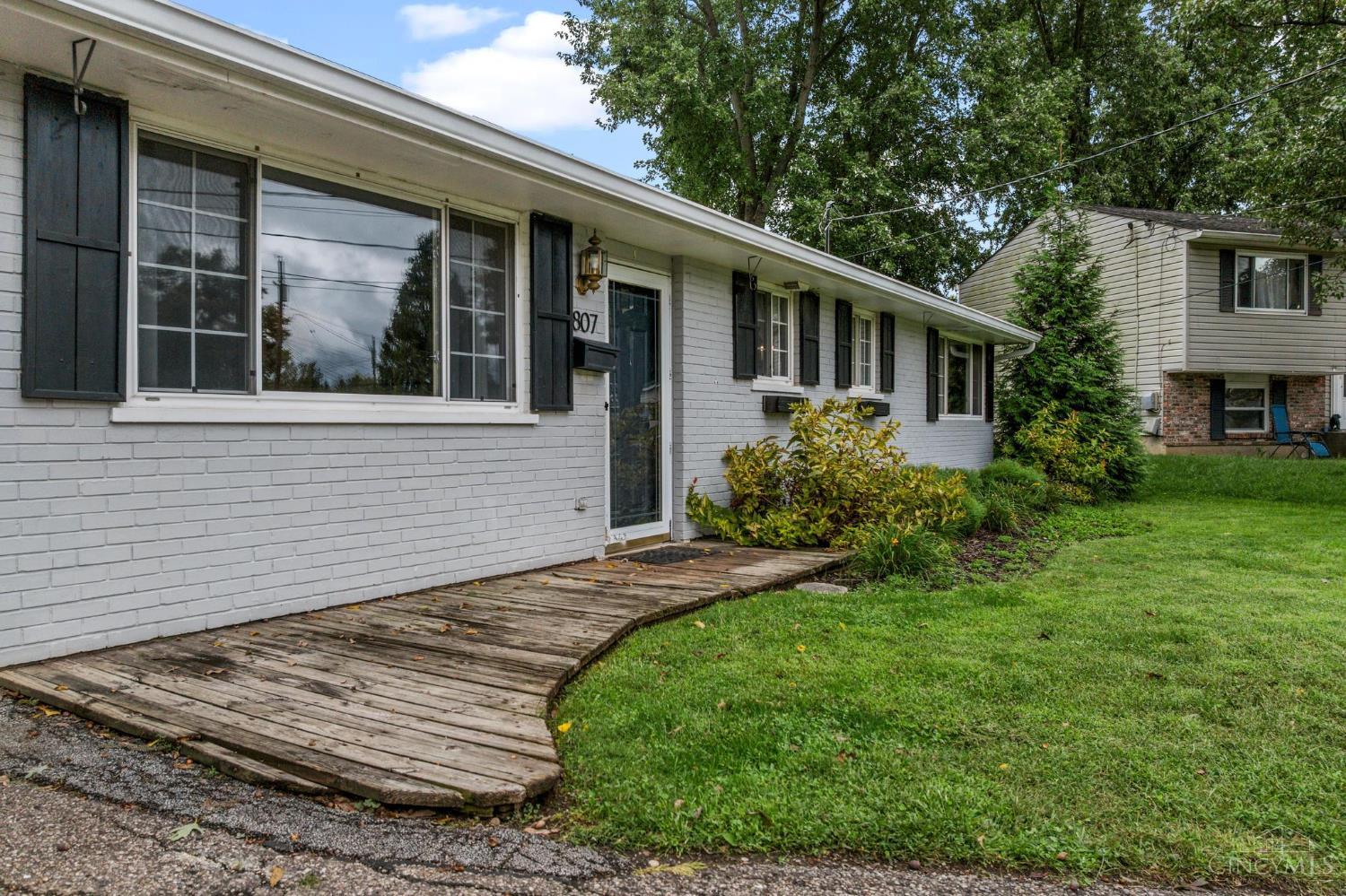 807 Kenmar Drive