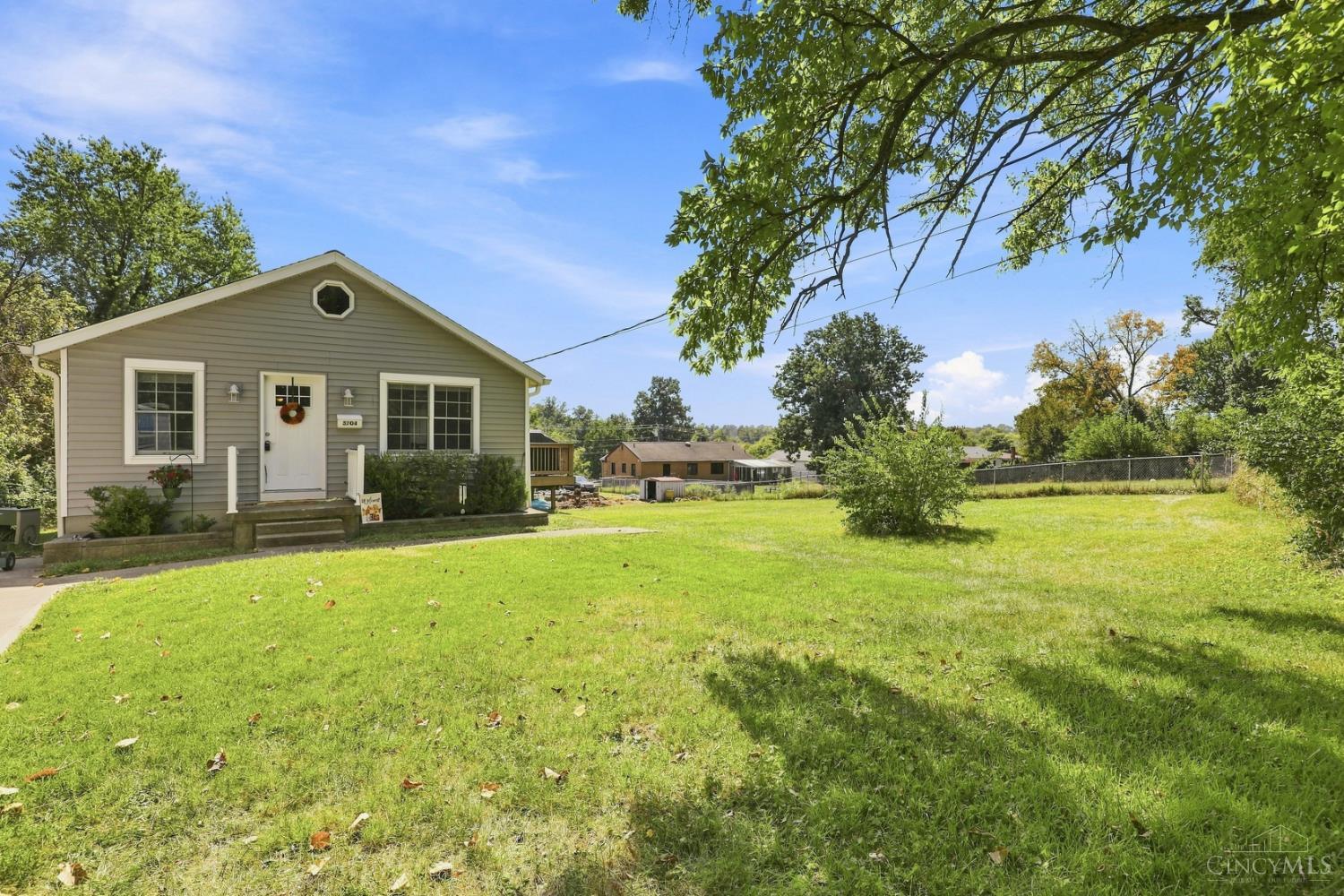 3704 Crestnoll Lane