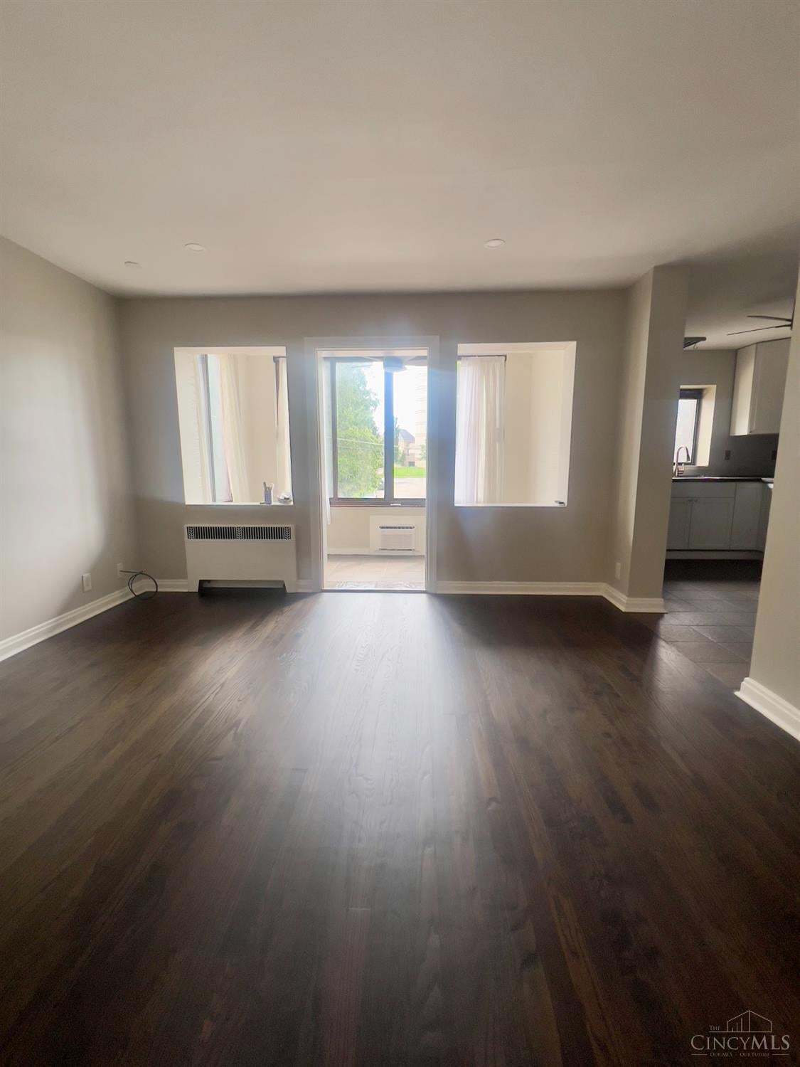 2210 Victory Parkway 2A