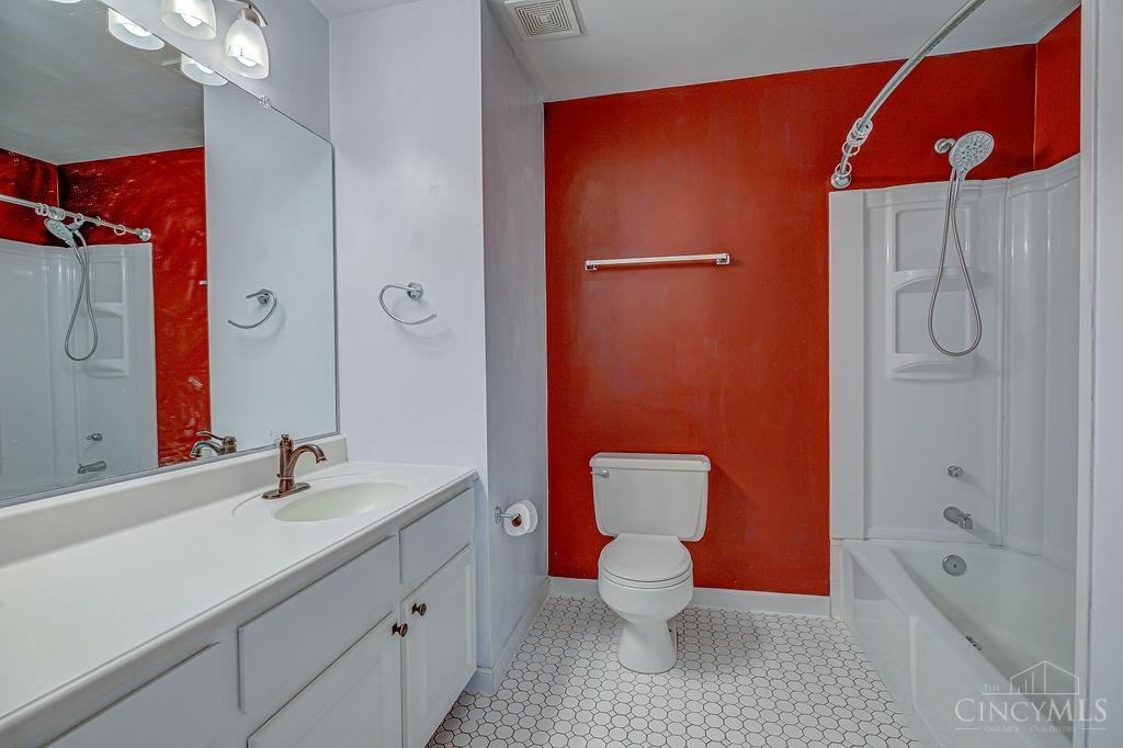 2500 Warsaw Avenue #18, Cincinnati, Ohio image 24