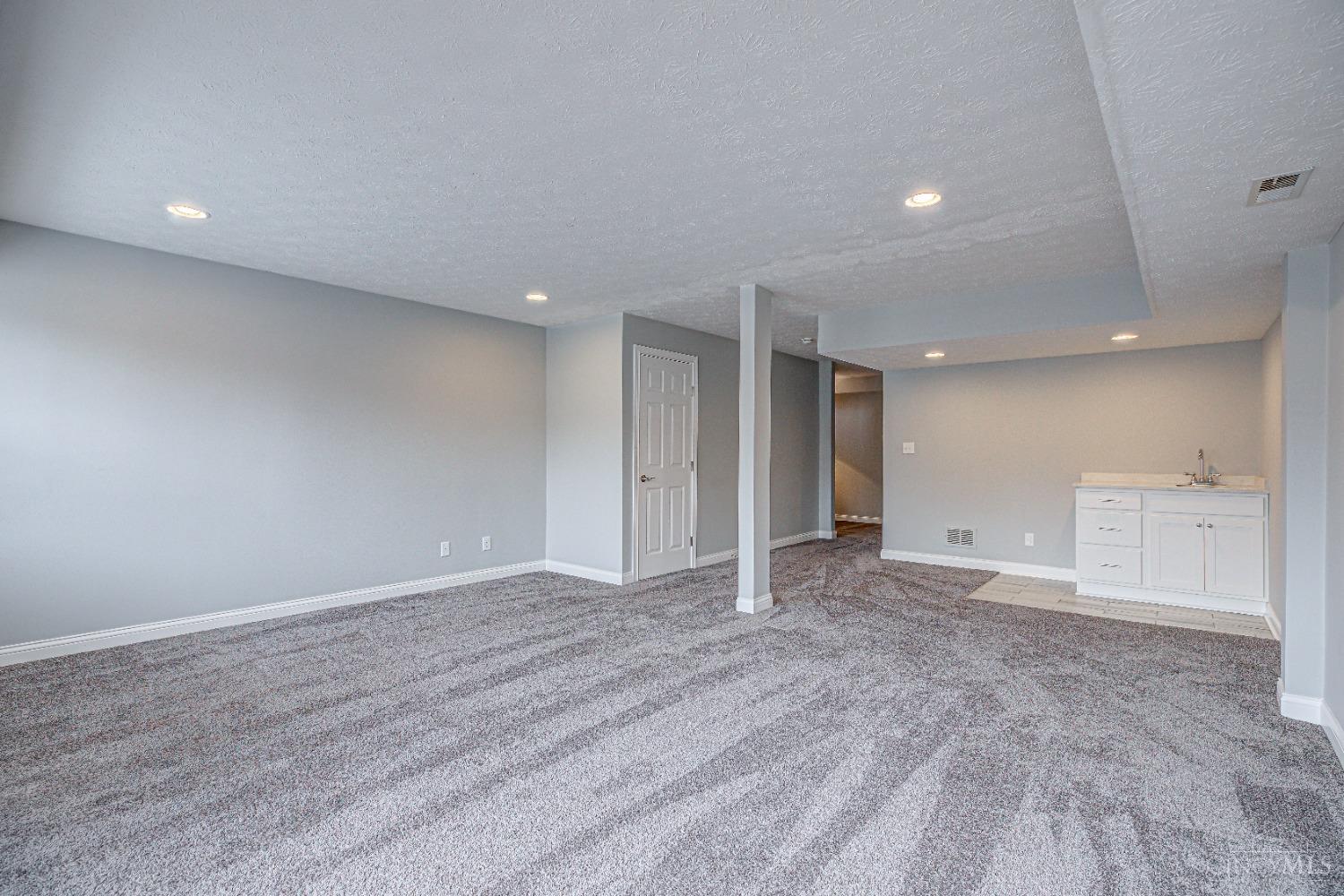 10555 Montgomery Road #69, Montgomery, Ohio image 28
