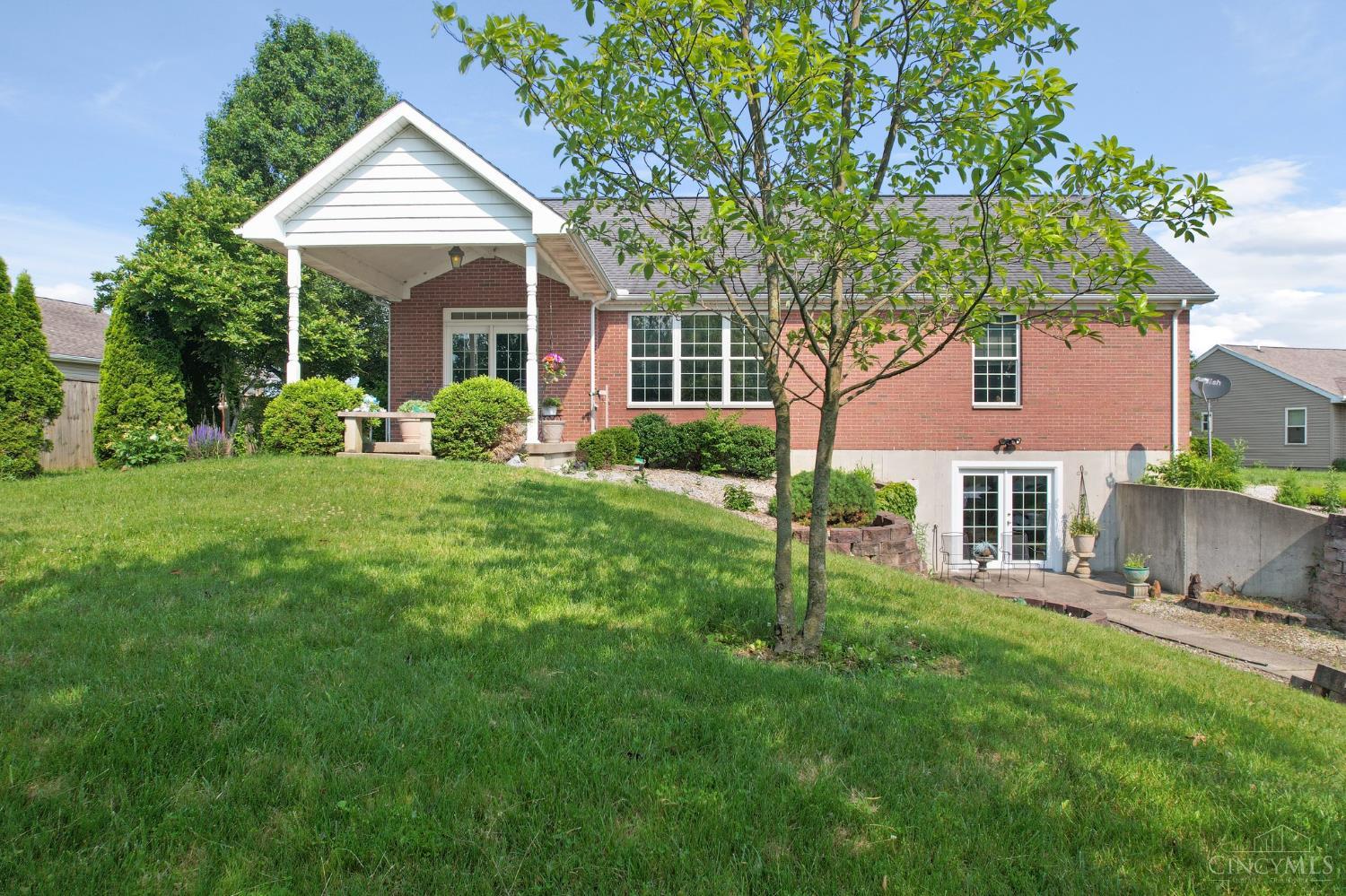 440 Waynoka Drive, Franklin, Ohio image 6