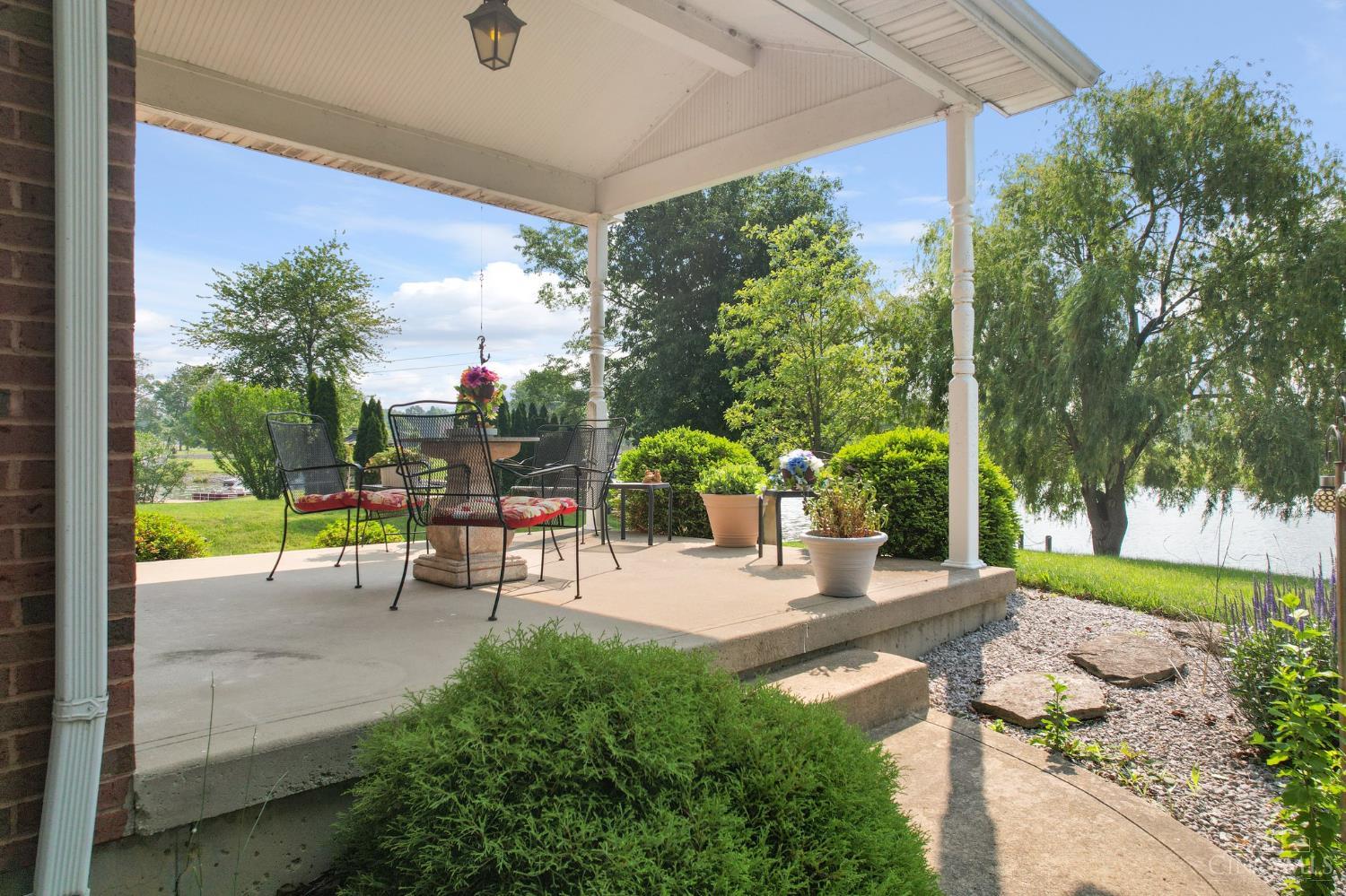 440 Waynoka Drive, Franklin, Ohio image 5