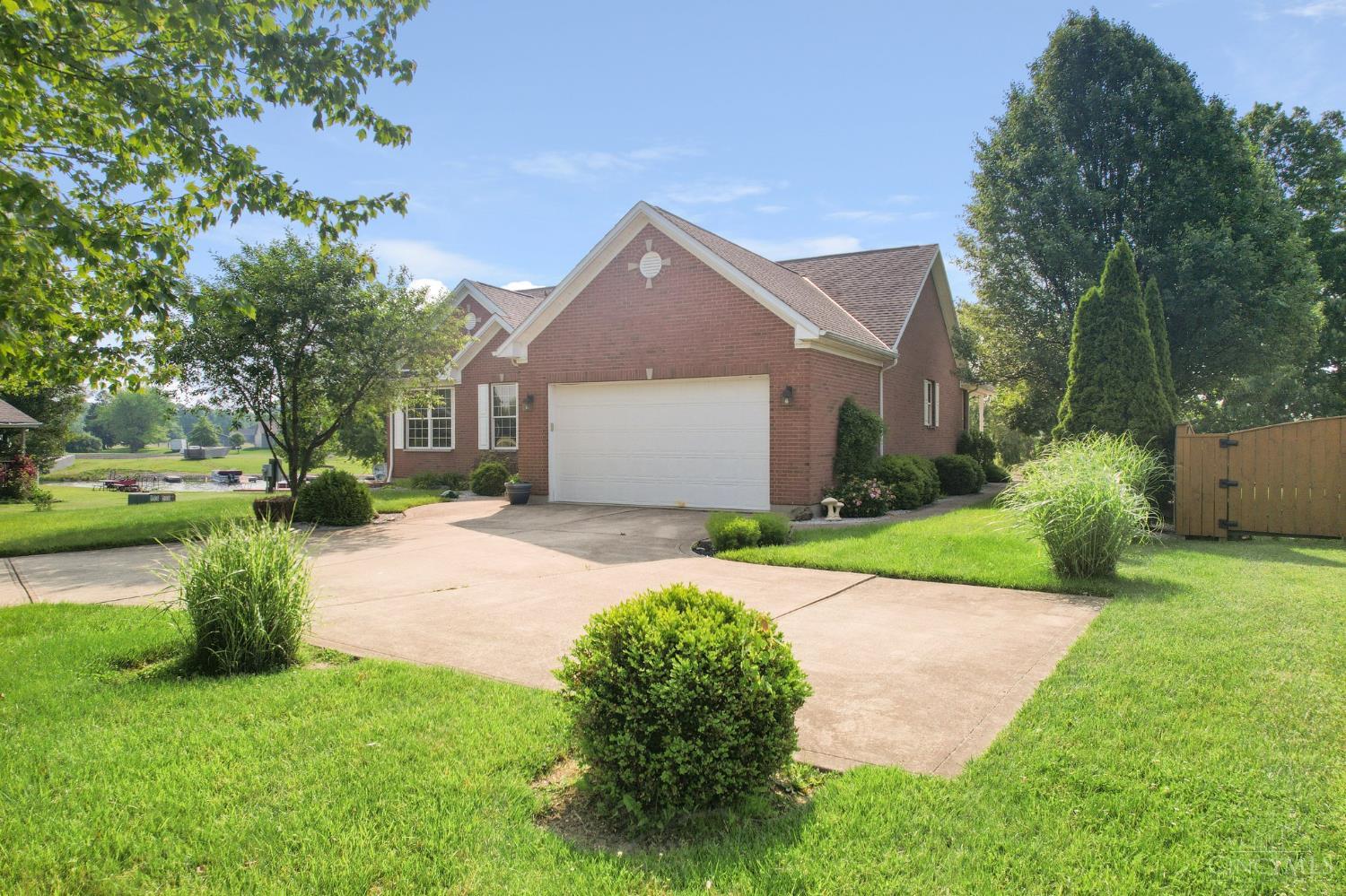 440 Waynoka Drive, Franklin, Ohio image 4