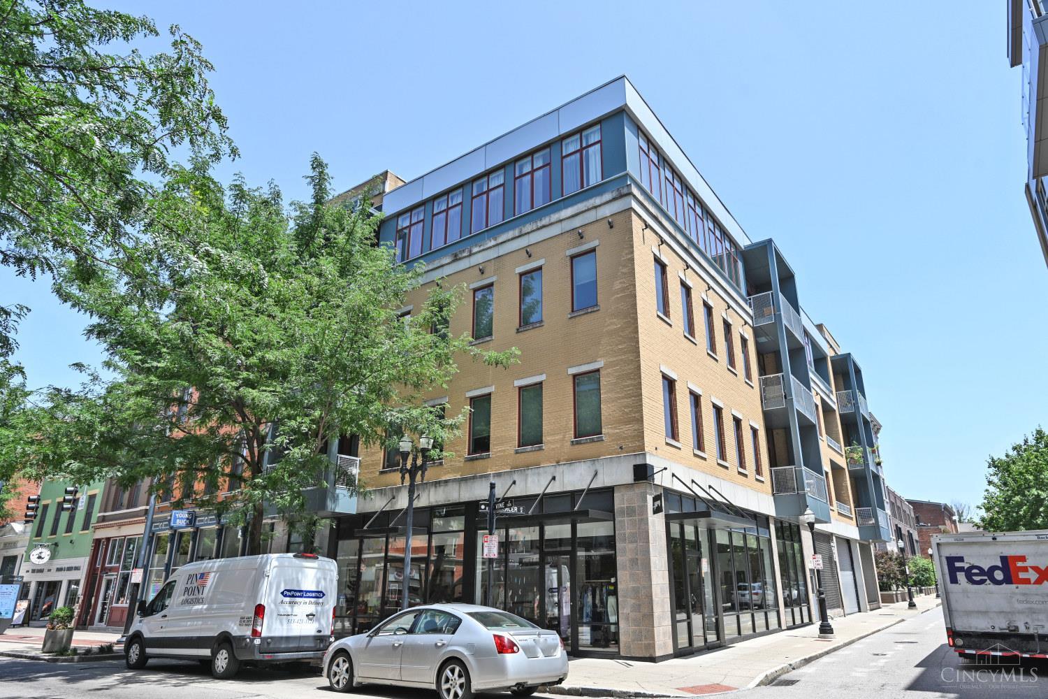 1326 Vine Street B