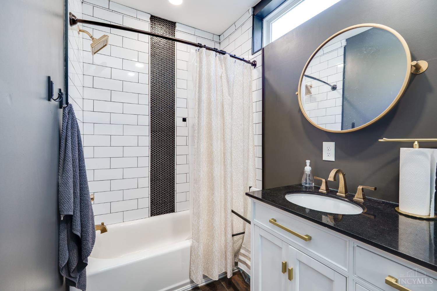 4326 Brownway Avenue