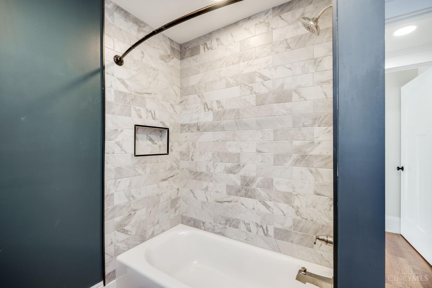 4326 Brownway Avenue